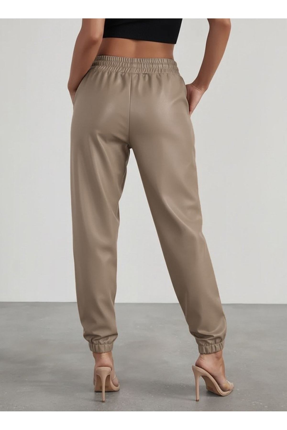 Kadın Yüksek Bel Lastikli önü Düğmeli Deri Pantolon