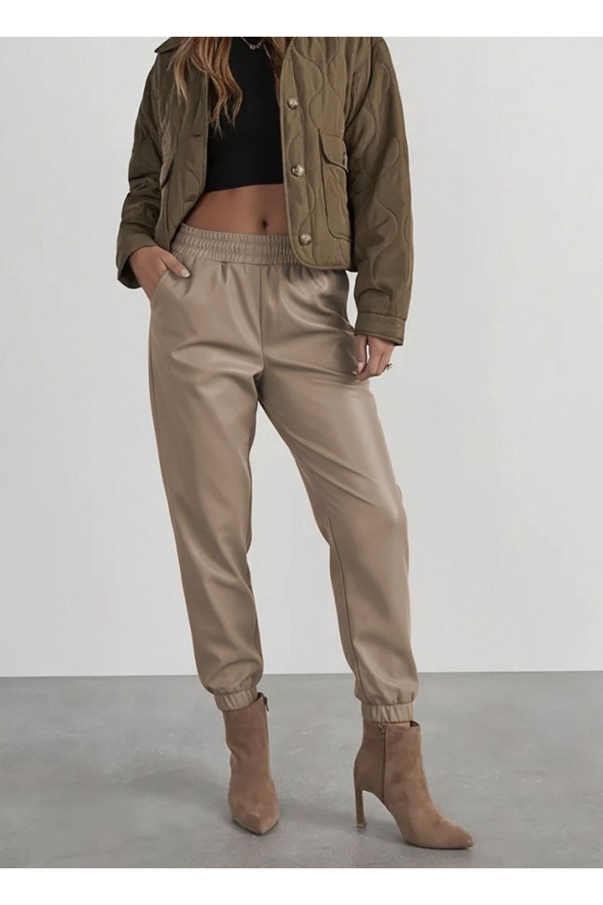 Kadın Yüksek Bel Lastikli önü Düğmeli Deri Pantolon