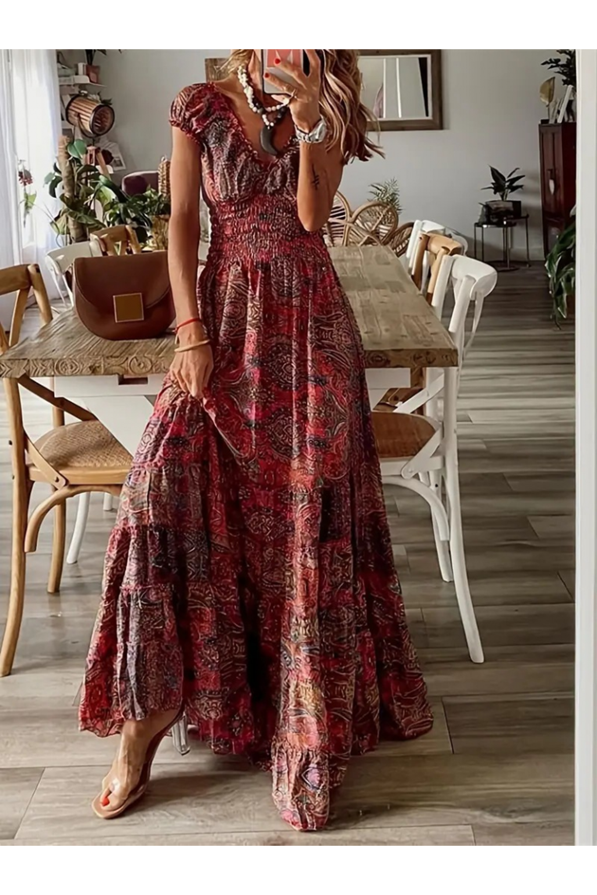 Kadın Kısa Kollu V Yakalı Beli Gipeli Desenli Süprem Maksi Elbise