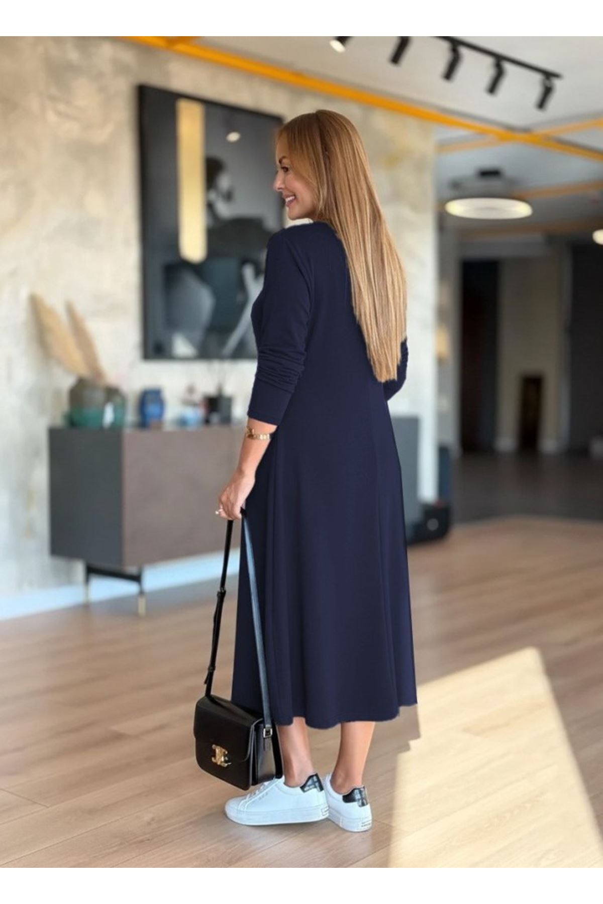 Kadın Uzun Kollu V Yakalı Midi Modal Elbise