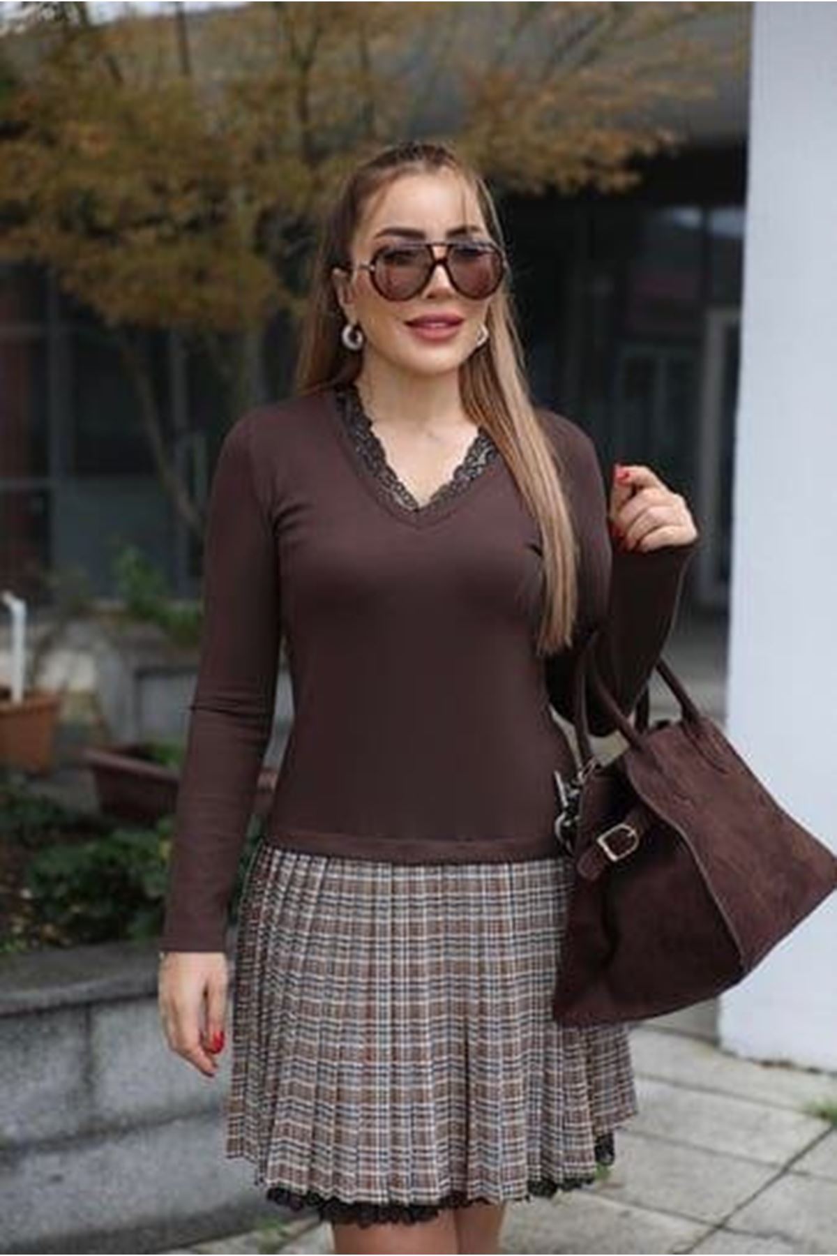 Kadın Uzun Kollu Denteli Yaka Ekose Etek Detay Diz üstü Elbise