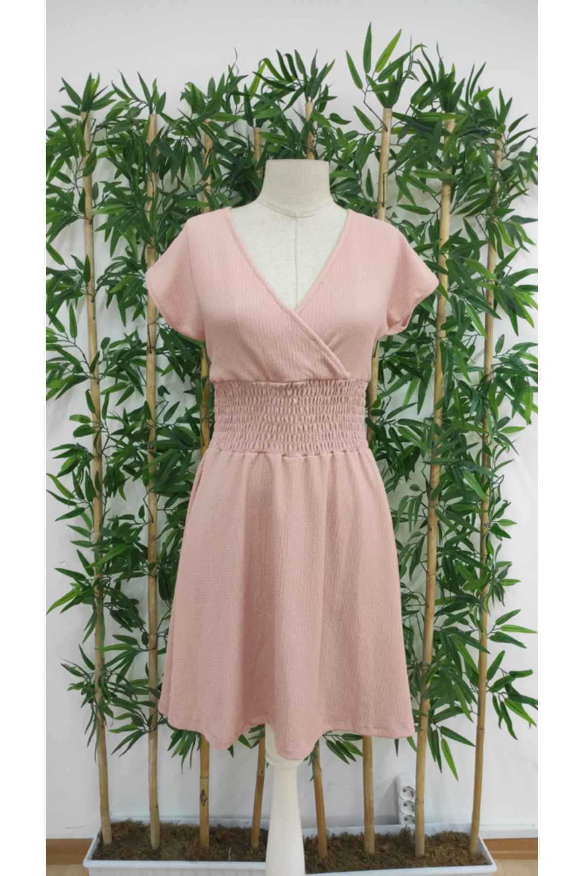 Kadın Kısa Kollu Kruvaze Yaka Beli Gipeli Bürümcük Elbise