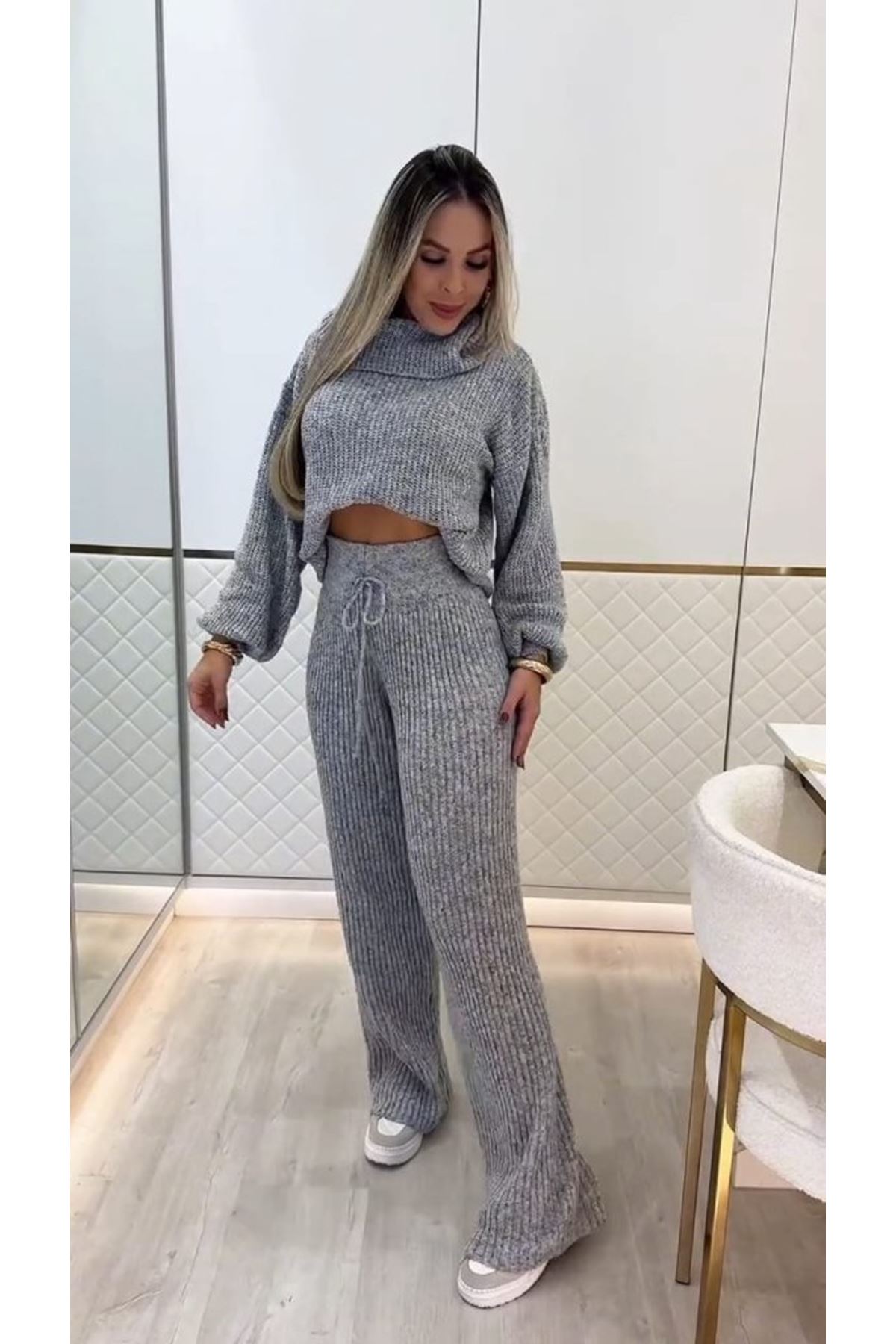 Kadın Uzun Kollu Balıkçı Yaka Kısa Triko Bluz Ve Pantolon Ikili Takım