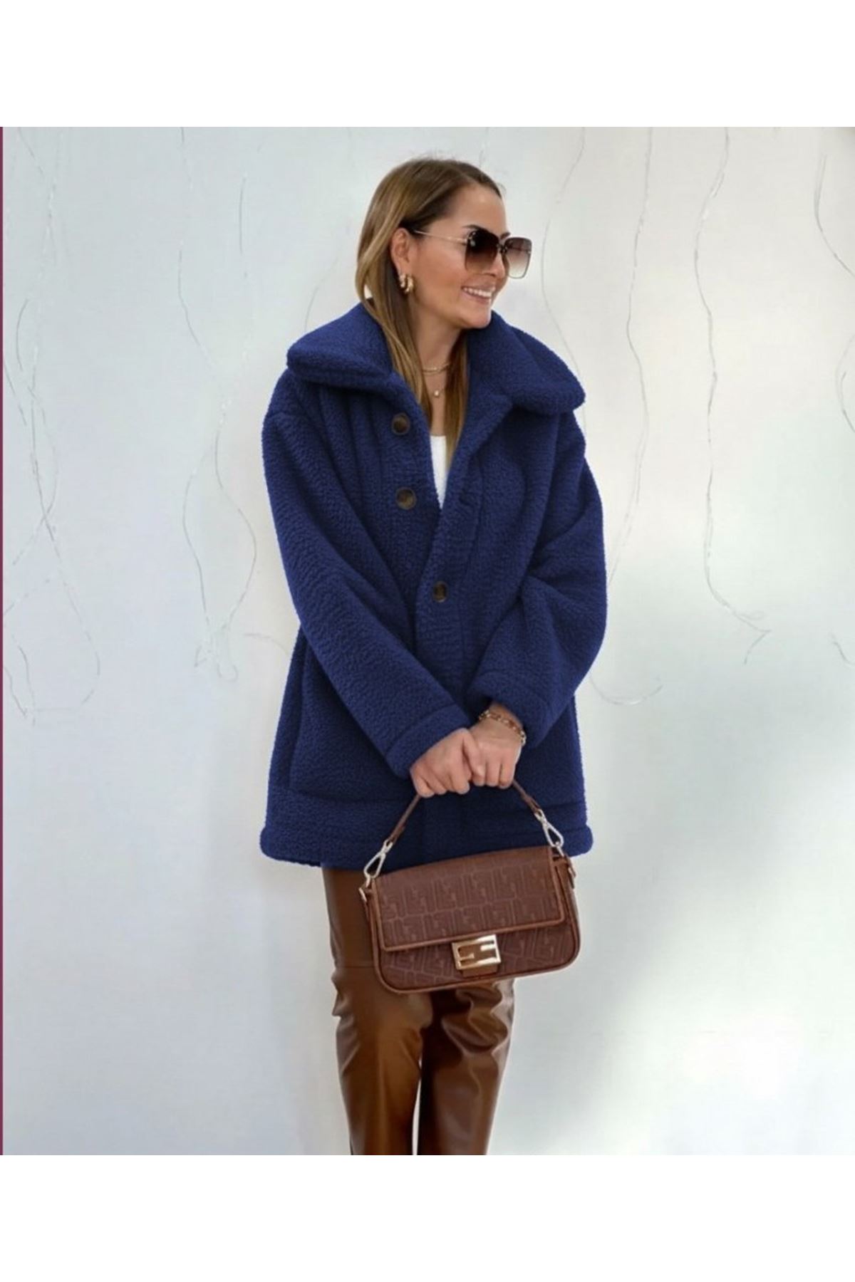 Kadın Uzun Kollu Yakalı önden Düğmeli Welsoft Kaban