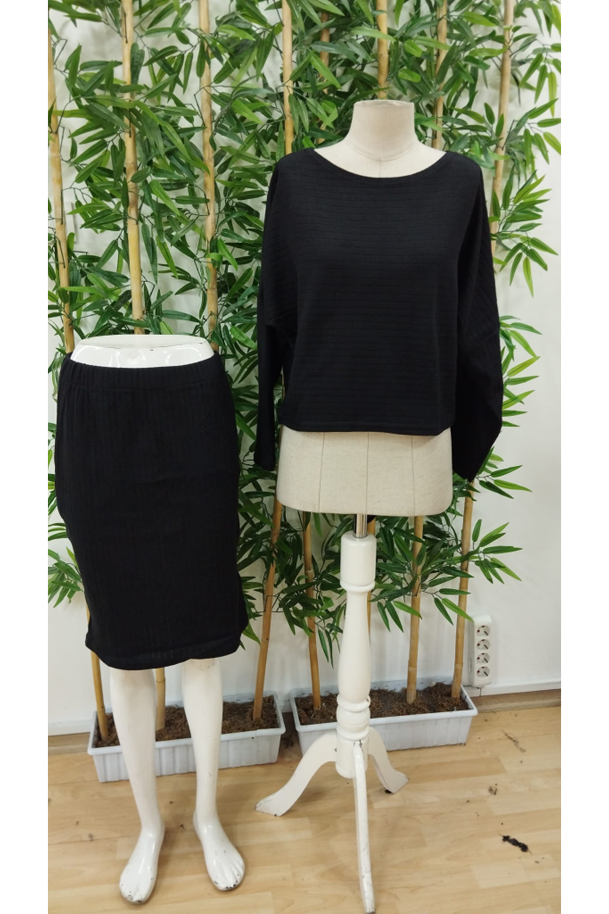 Kadın Uzun Kollu Iki Yanı Açık Yaka Detaylı Bluz Ve Etek şardonlu Kaşkorse Ikili Takım