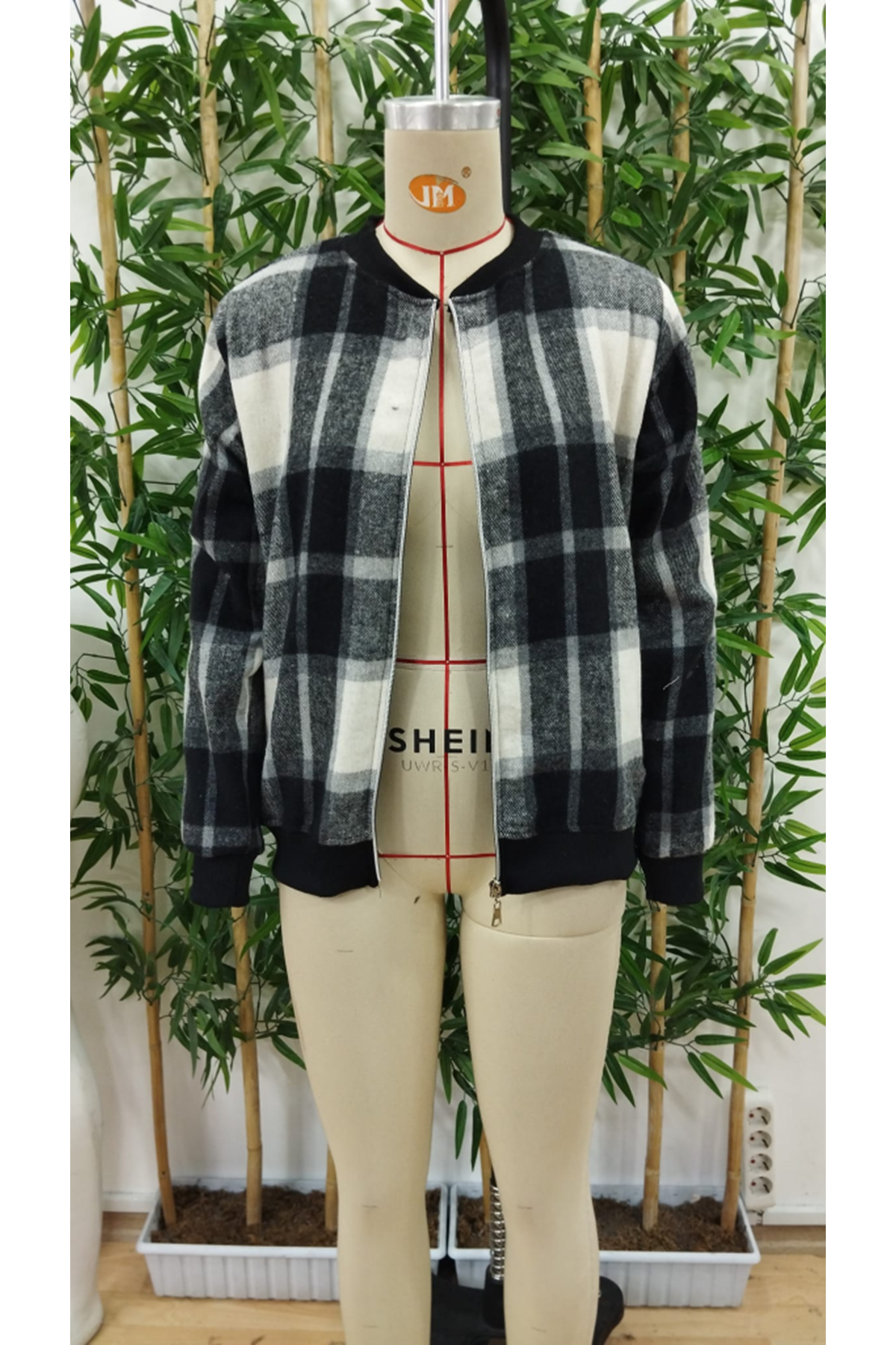 Kadın Uzun Kollu önden Fermuarlı Ekose Desenli Ceket