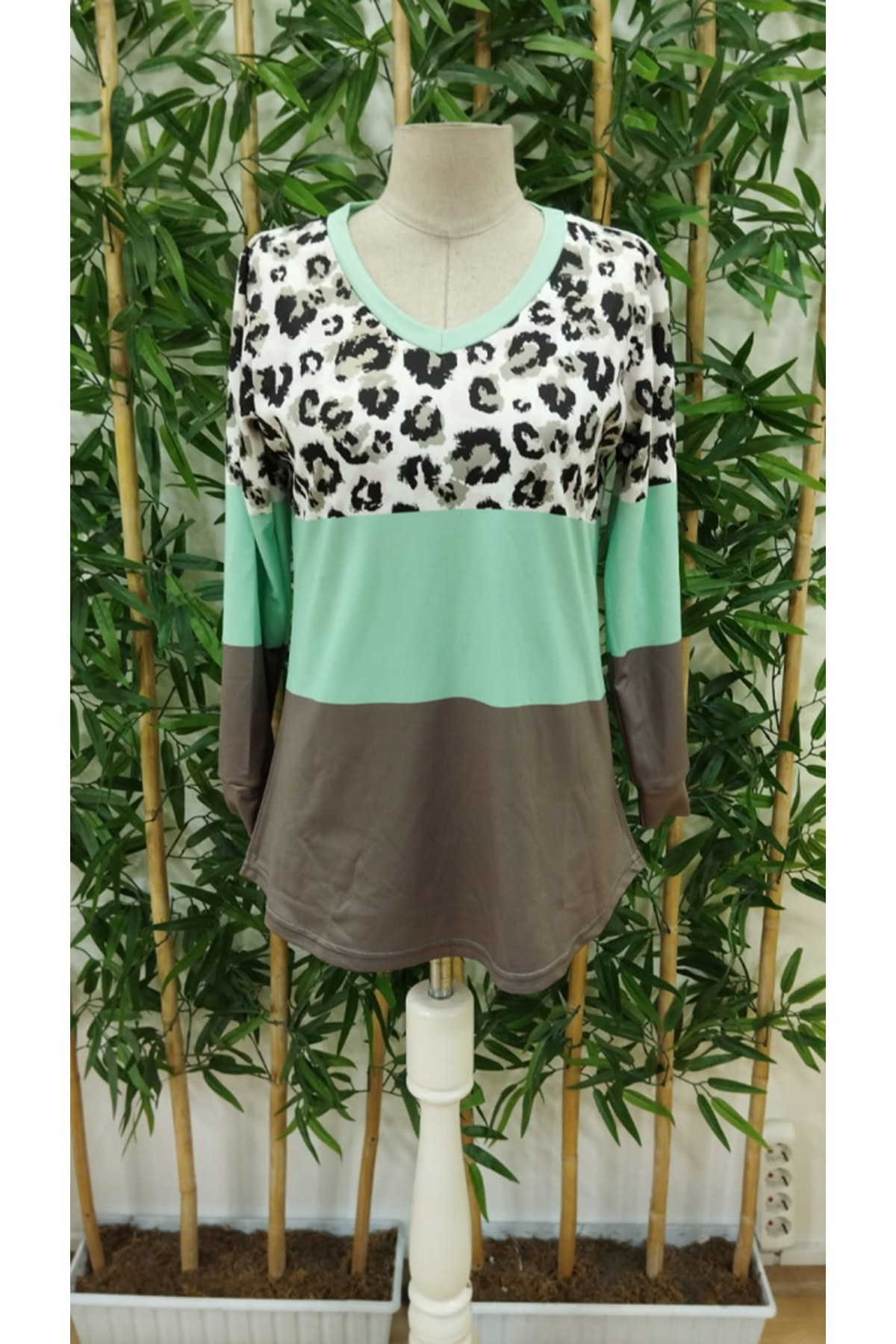 Kadın Uzun Kollu V Yakalı Leopar Baskılı şardonlu Dalgıç Bluz