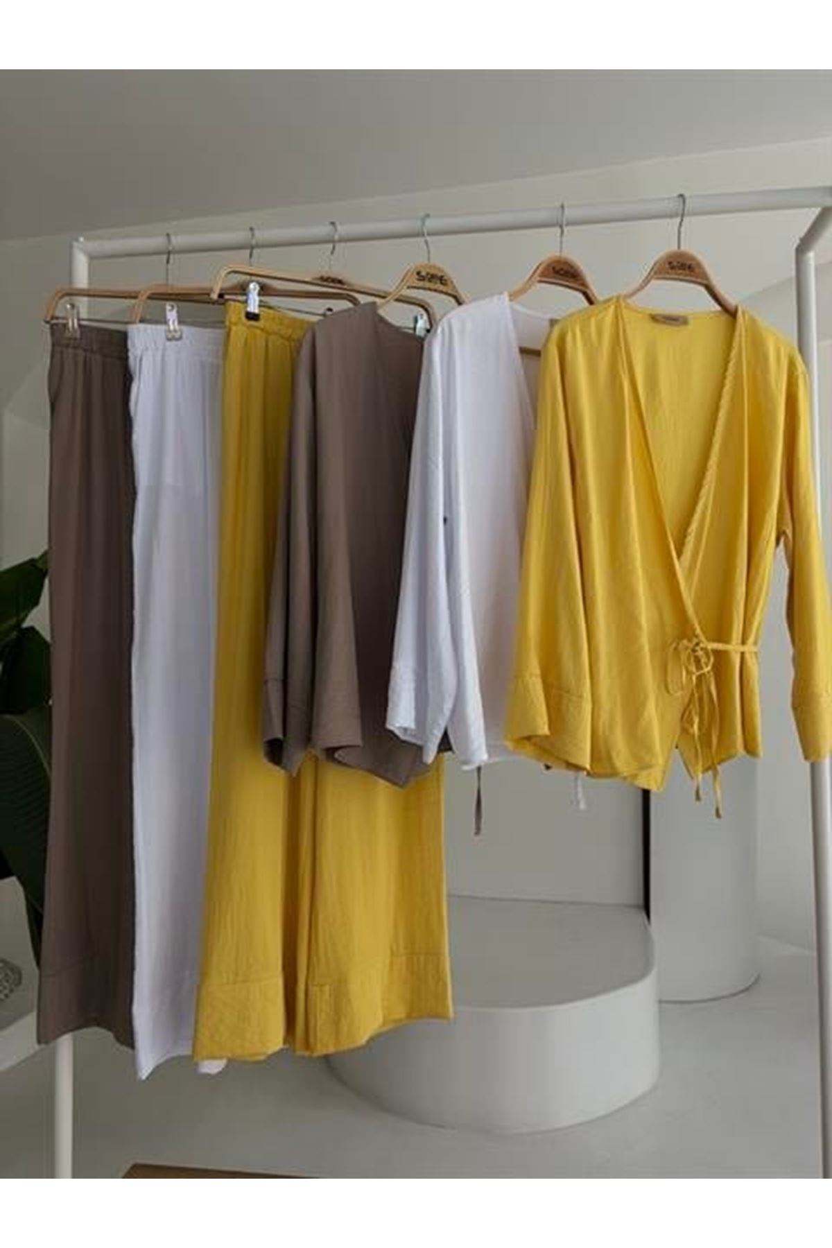 Kruvaze Model Klasik Pantolonlu Çupra Keten Takım 10191