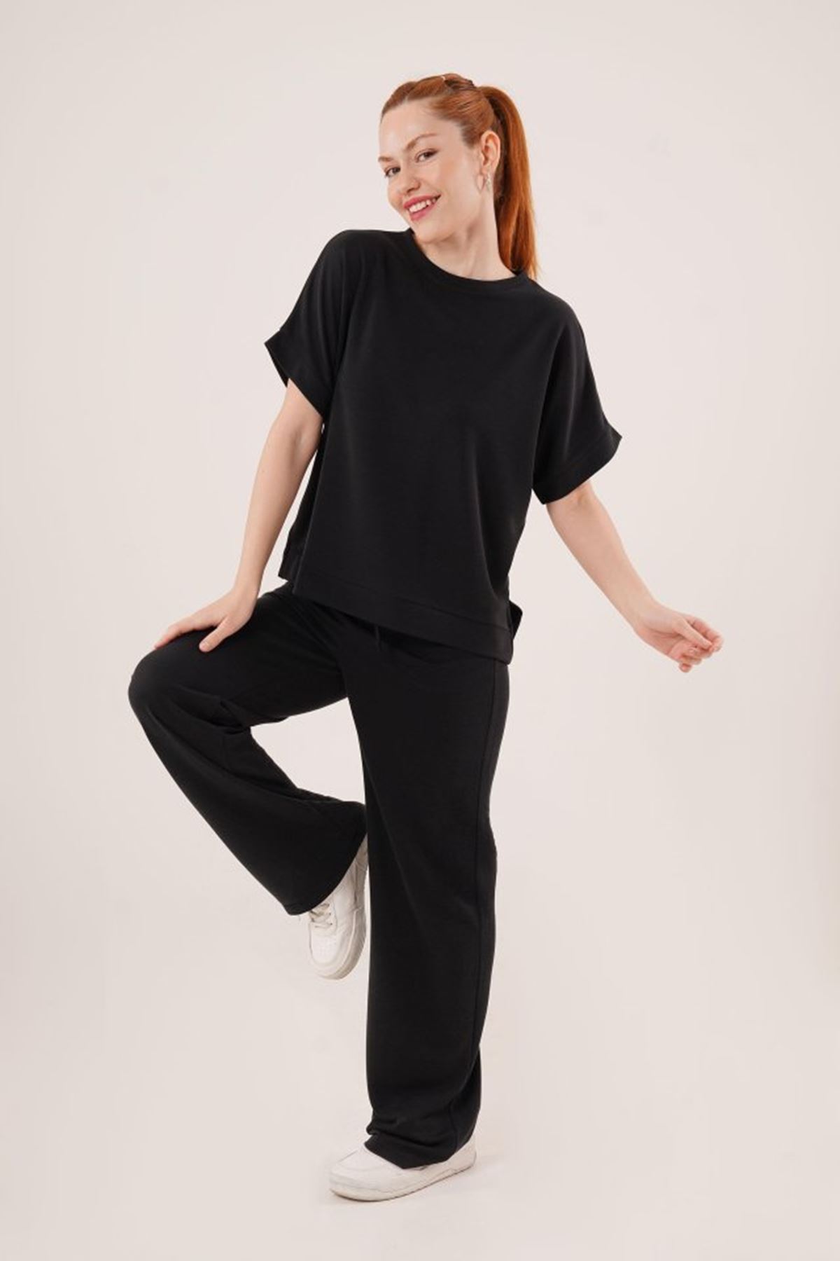 Modal Kısa Kollu Üst Ve Geniş Paça Eşofman İkili Siyah Takım