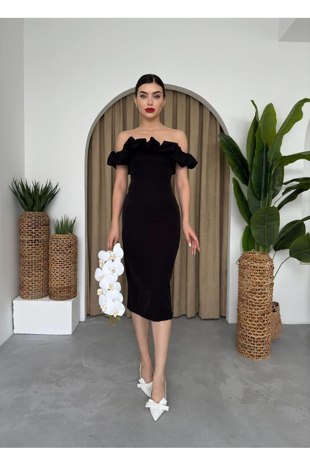 Popi Madonna Yaka Kalem Elbise