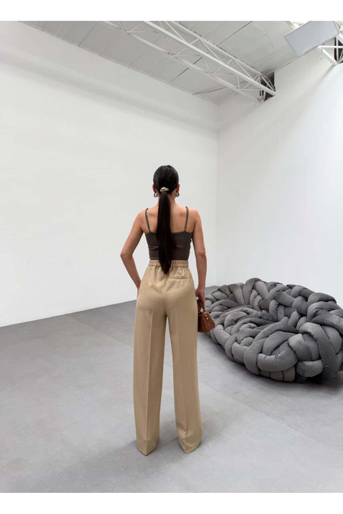 Trio Arka Bel Lasti̇k Detayli Palazzo Pantolon