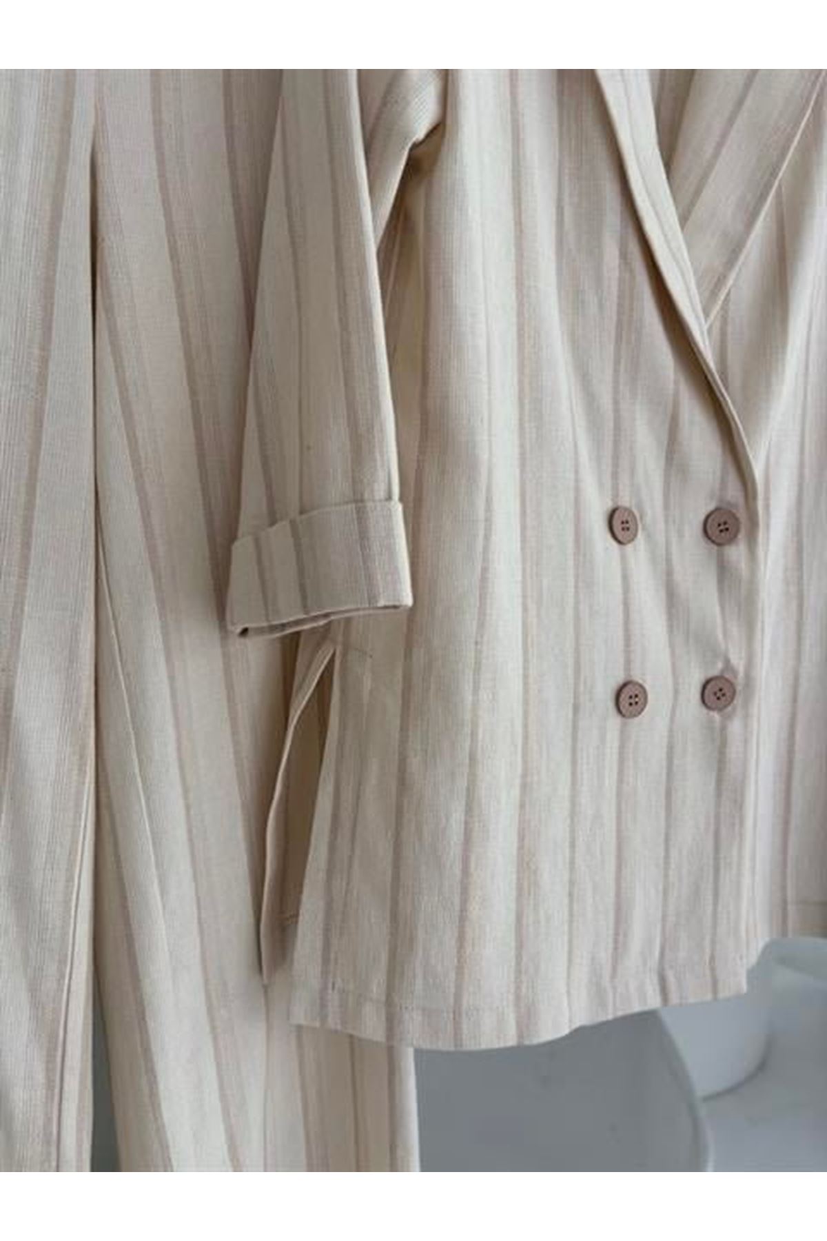 Blazer Ceketli Çizgili Keten Takım 10186