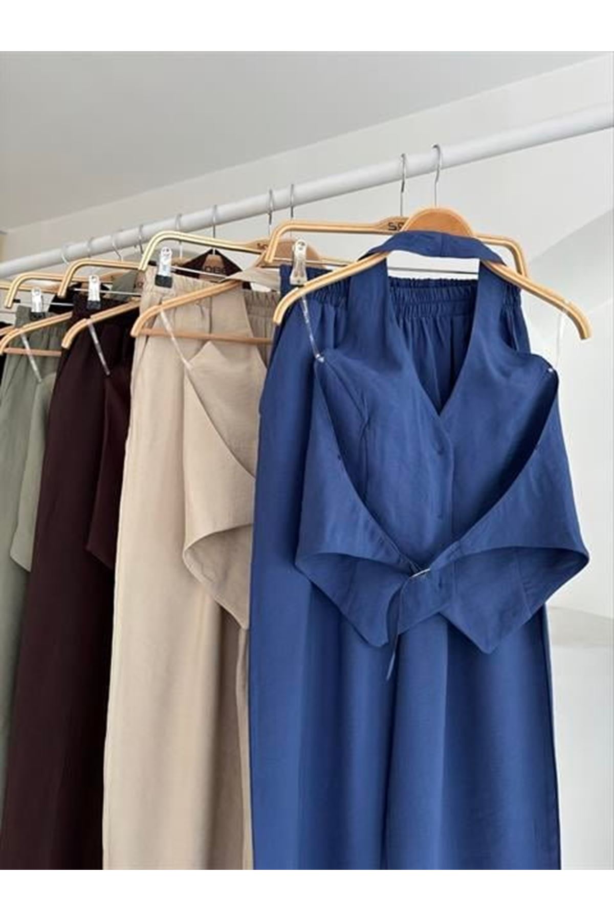 Halter Yaka Yelekli Modal Takım 10144