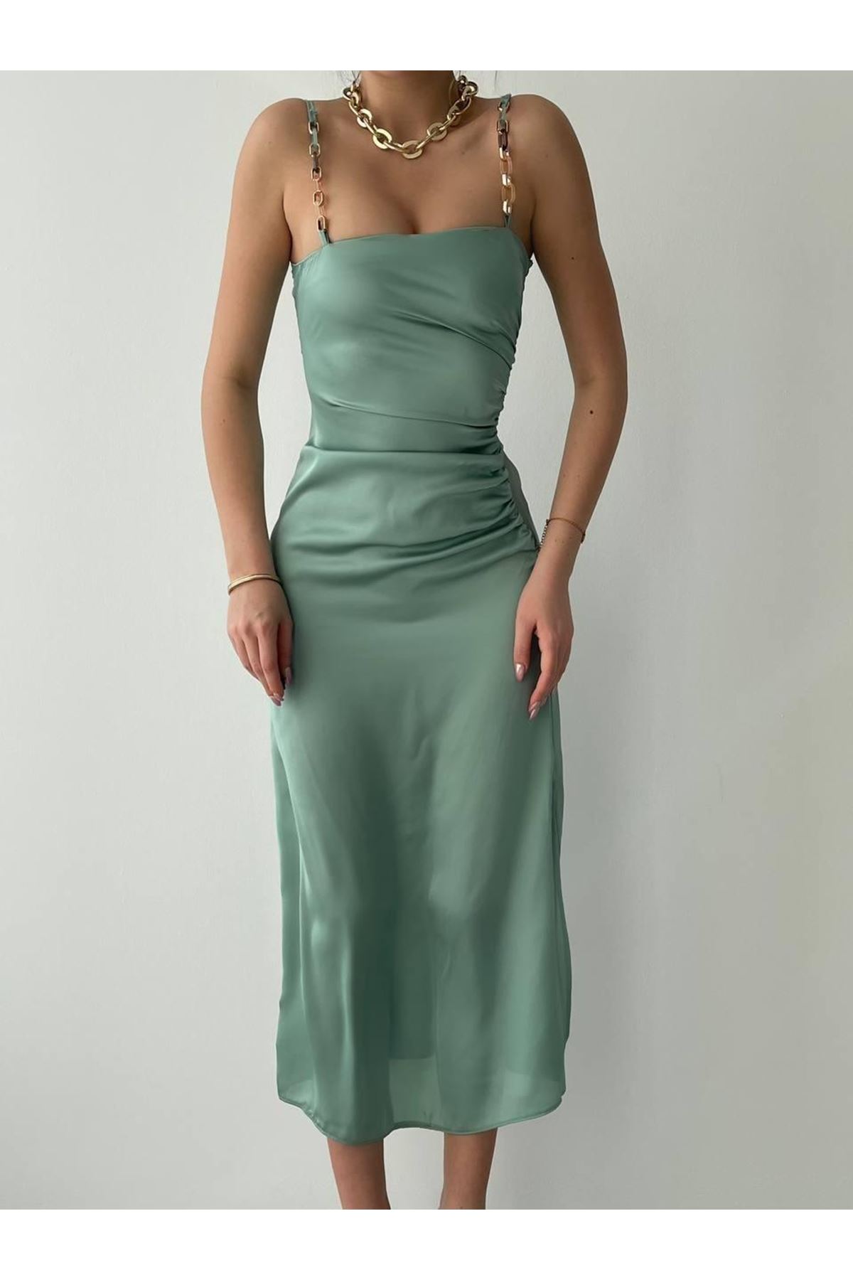 Oxpo Yırtmaç Detaylı Elbise