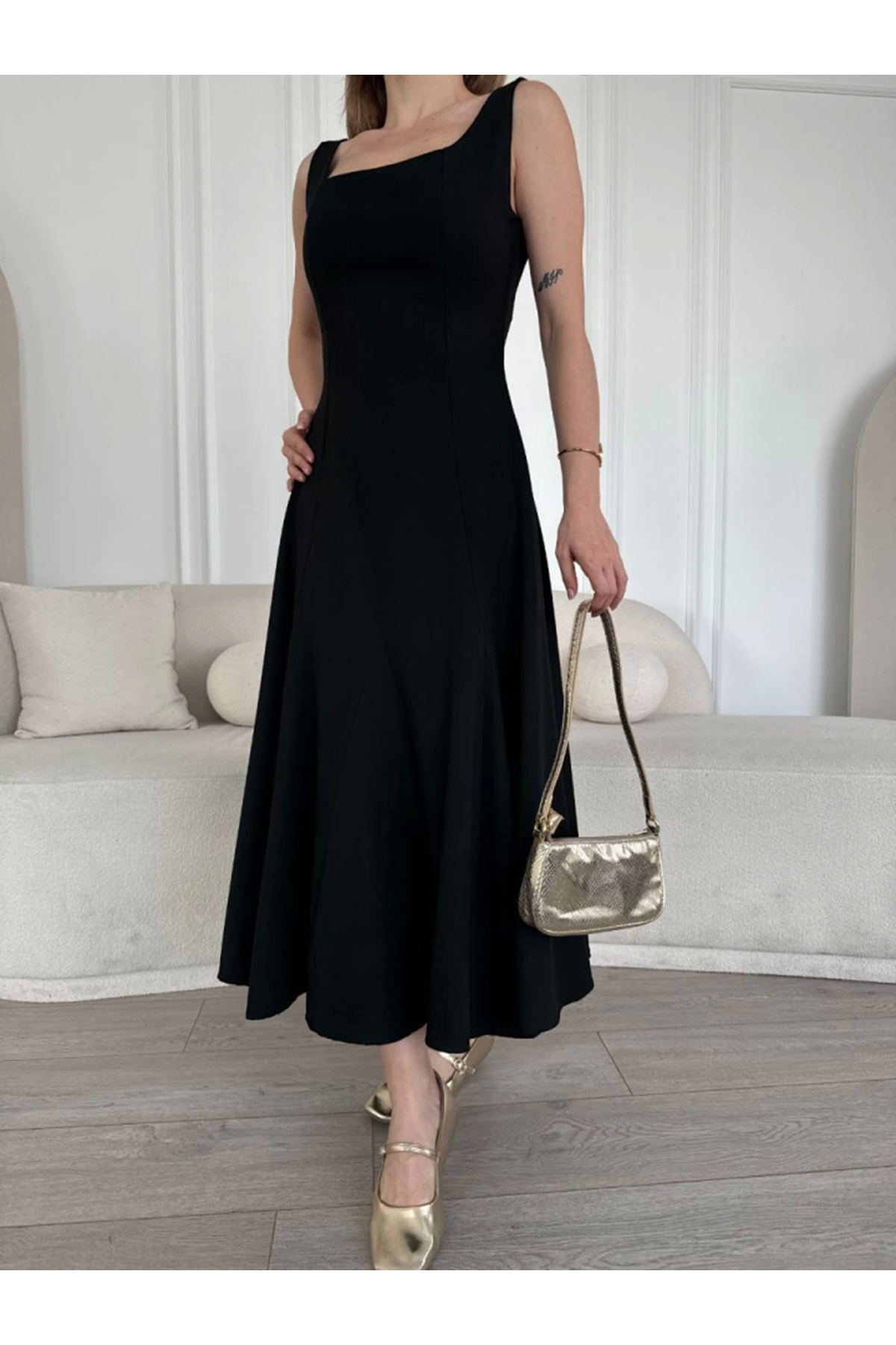 Sırt Dekolteli Kolsuz Uzun Elbise - Siyah