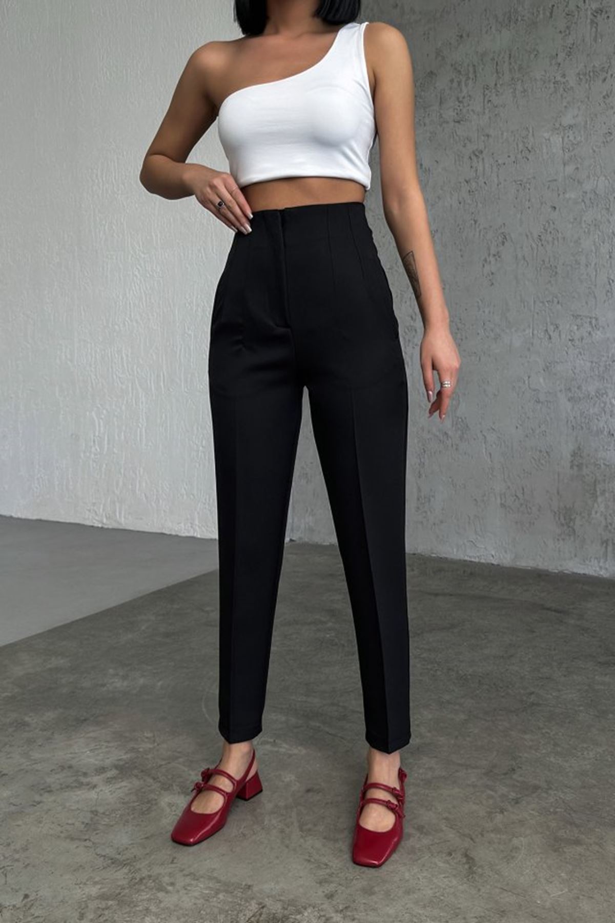 Yüksek Bel Pensli̇ Pantolon