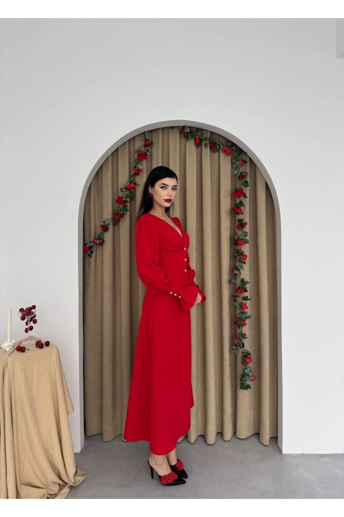 Meta Düğme Detaylı Elbise