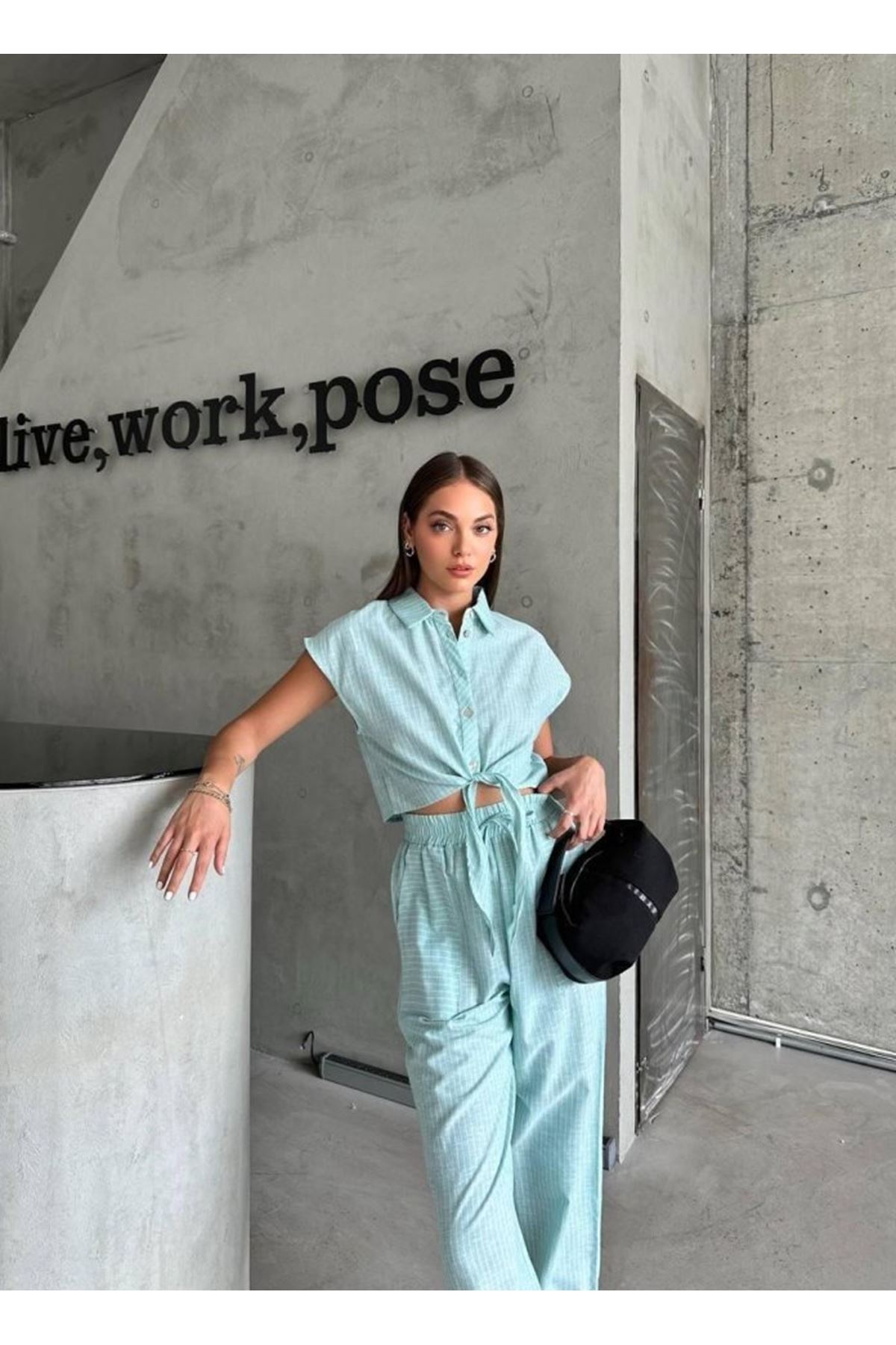 ÇİZGİLİ KETEN KOLSUZ CROP PANTOLON TAKIM - Yeşil