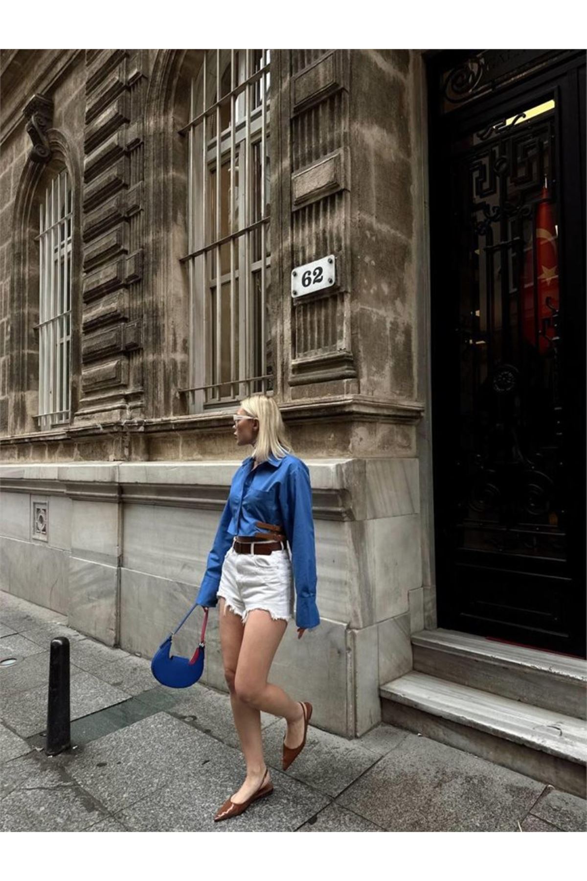 GÖMLEK POPLİN CROP YAN ÇİFT KEMER DETAYLI - Mavi