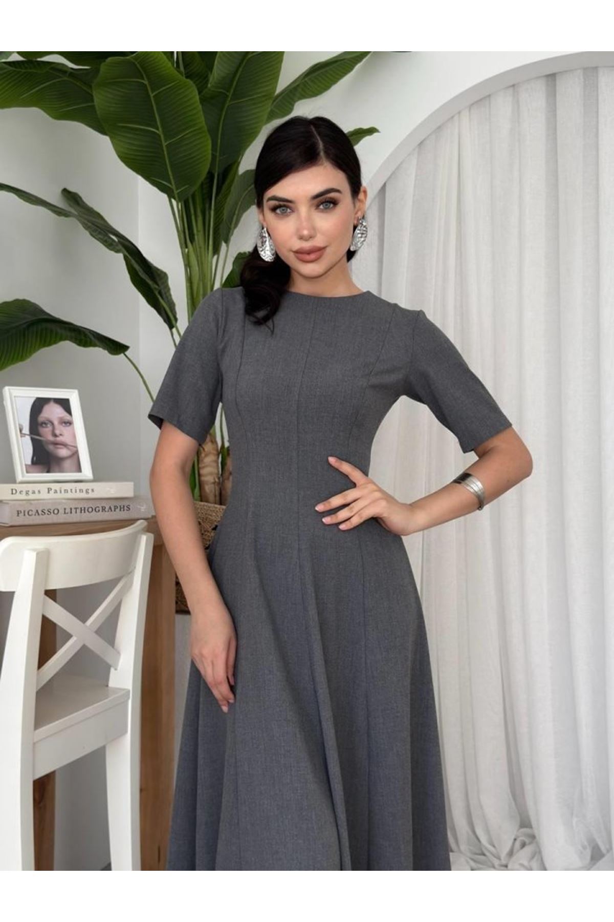 Wera Pliseli Midi Elbise