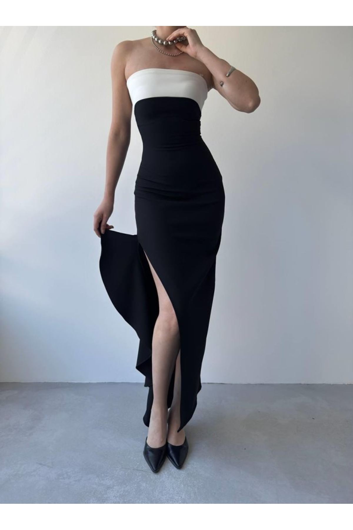 Terk Yırtmaç Detaylı Elbise