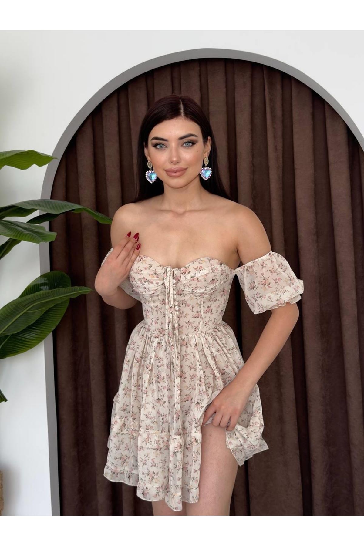 Hans Boyundan Bağlamalı Elbise