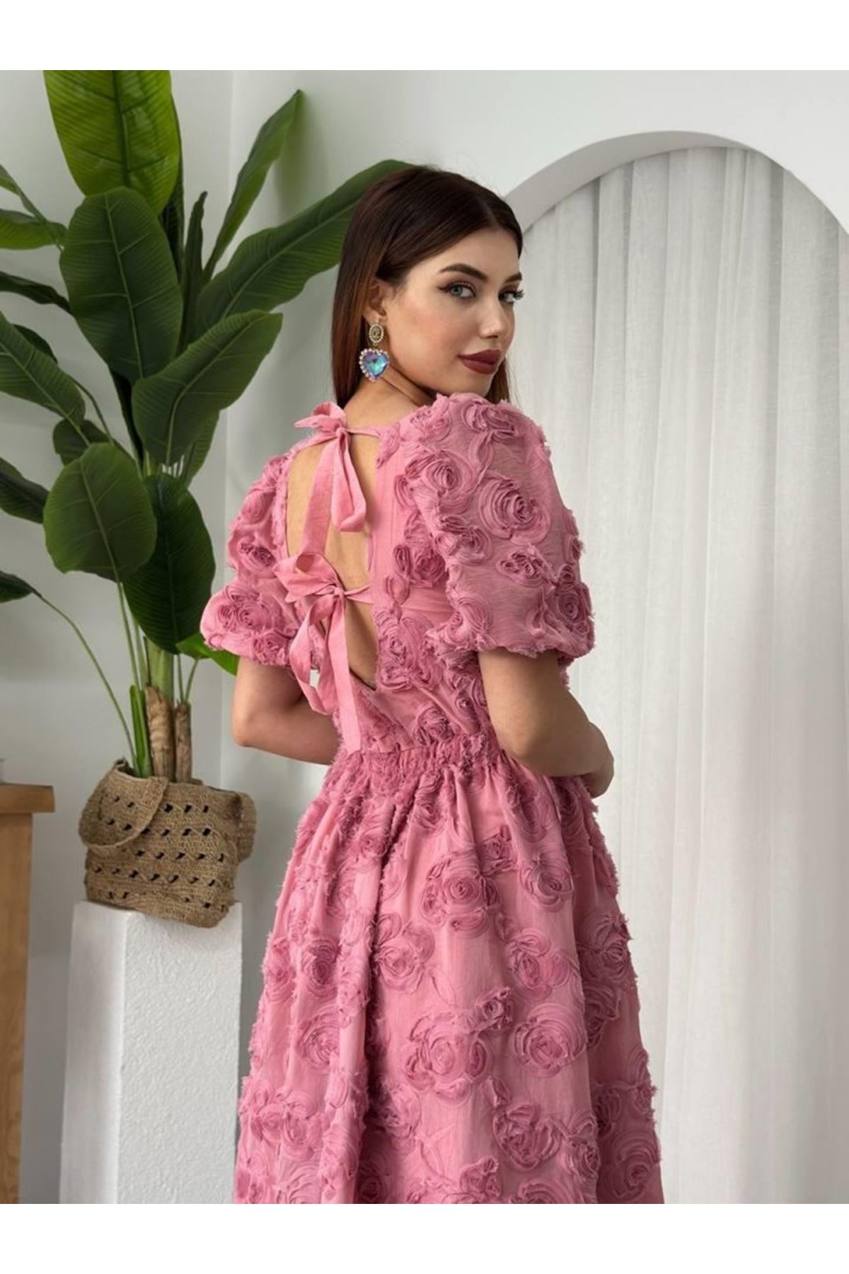 Wear Sırt Bağlama Detaylı Elbise