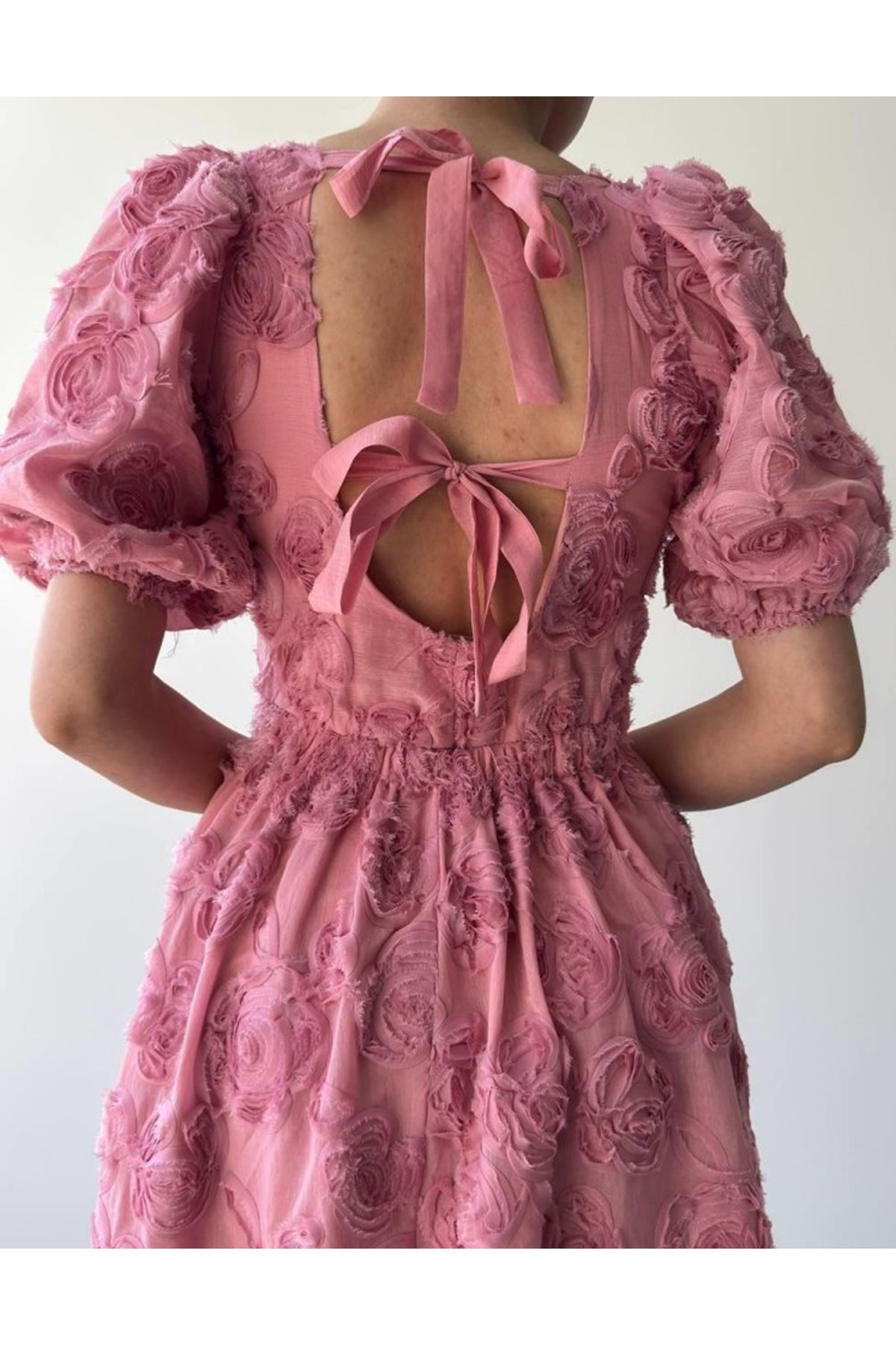 Wear Sırt Bağlama Detaylı Elbise