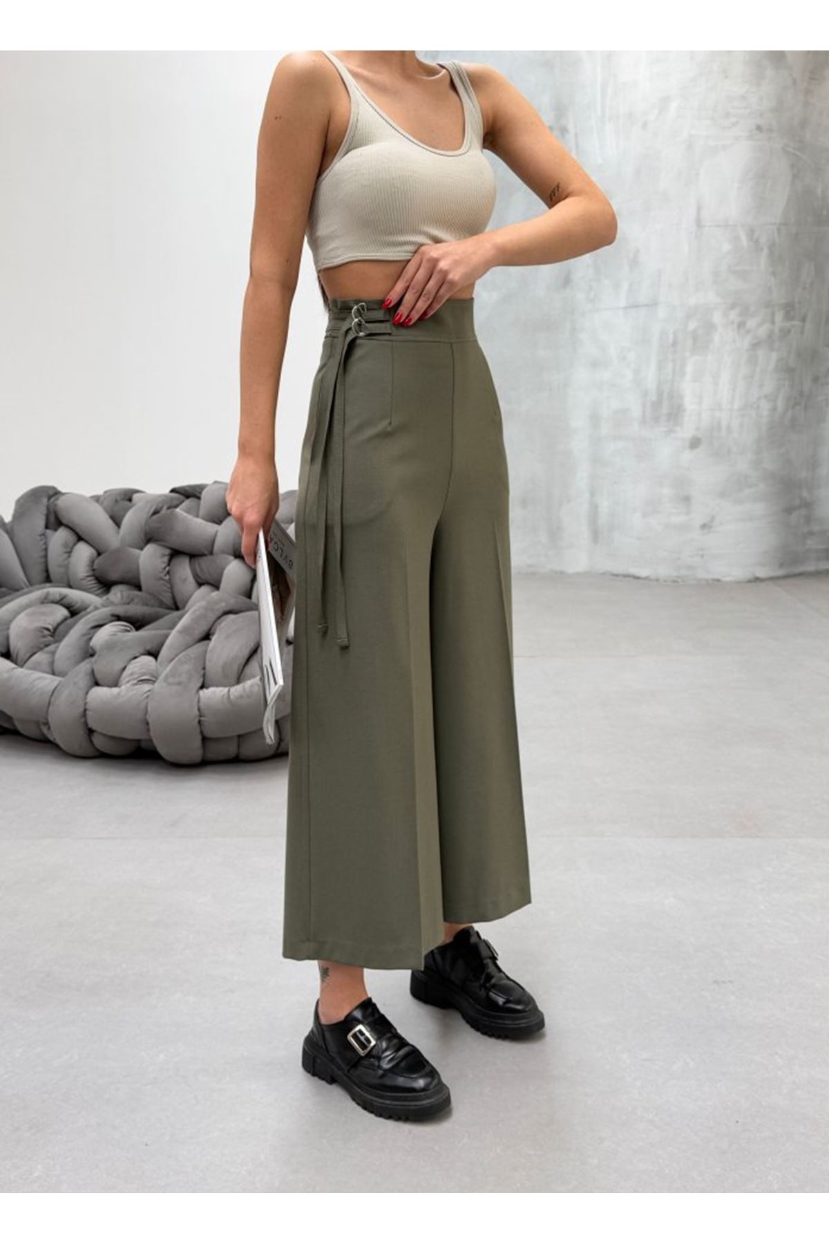 230 Gr Poly Viscose Full Lycra Metal Toka Aksesuarli Pantolon