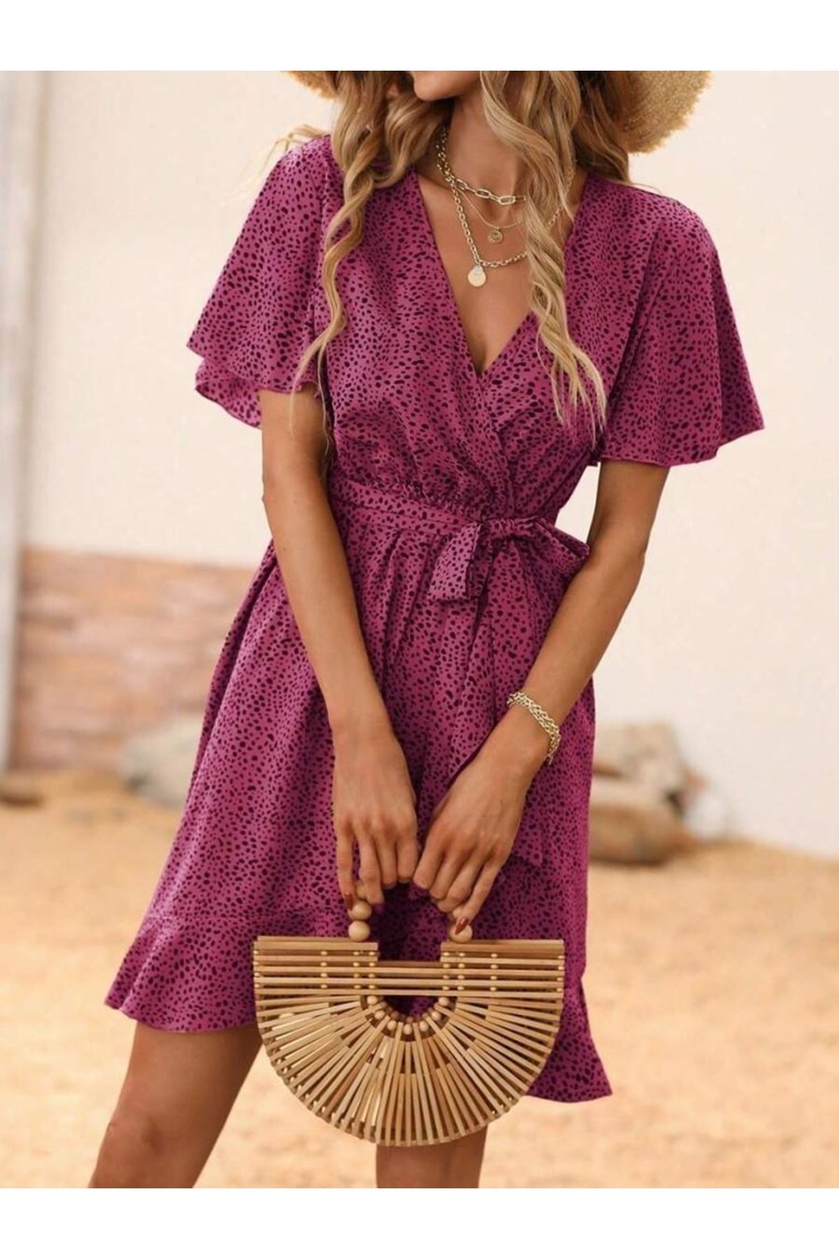 Kadın Kısa Kelebek Kollu Kruvaze Yakalı Belden Kuşaklı Kısa Desenli Süprem Elbise