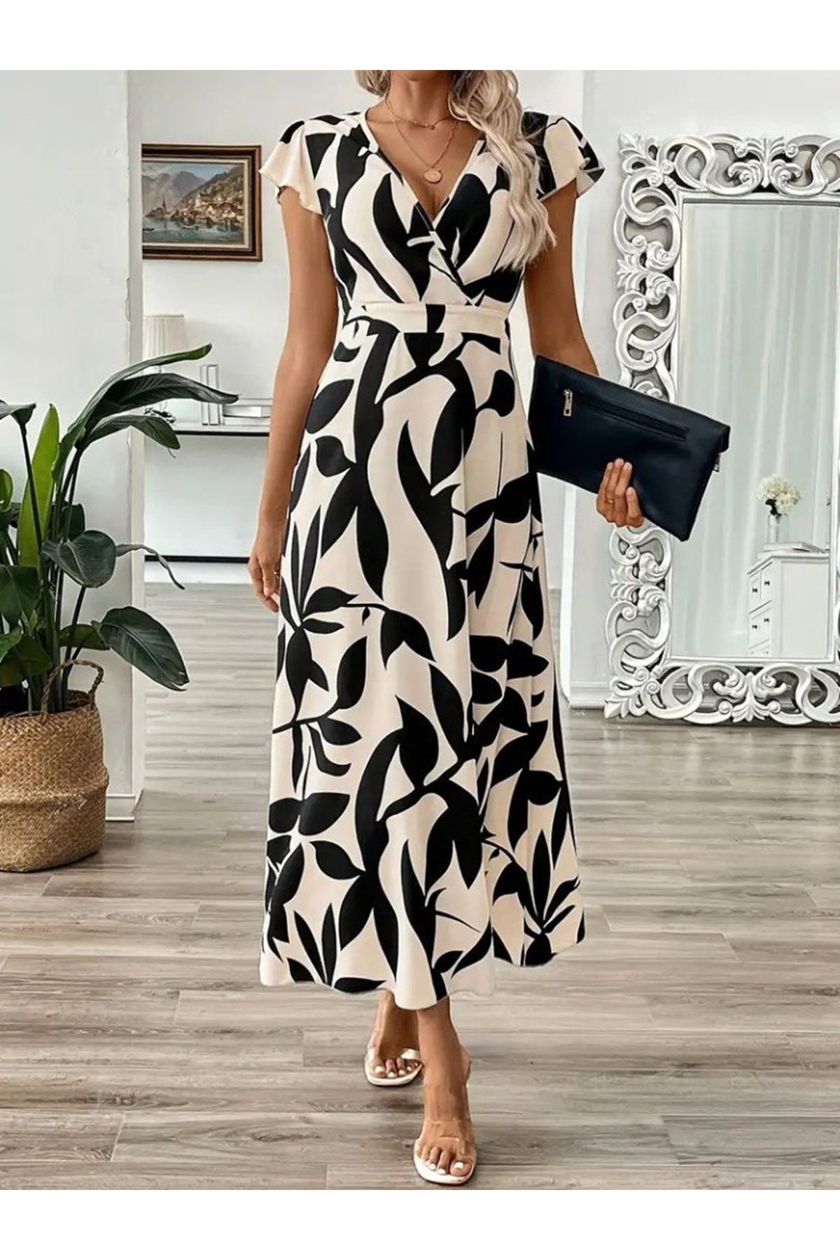 Kadın Kısa Kelebek Kollu Kruvaze Yaka Desenli Süprem Elbise