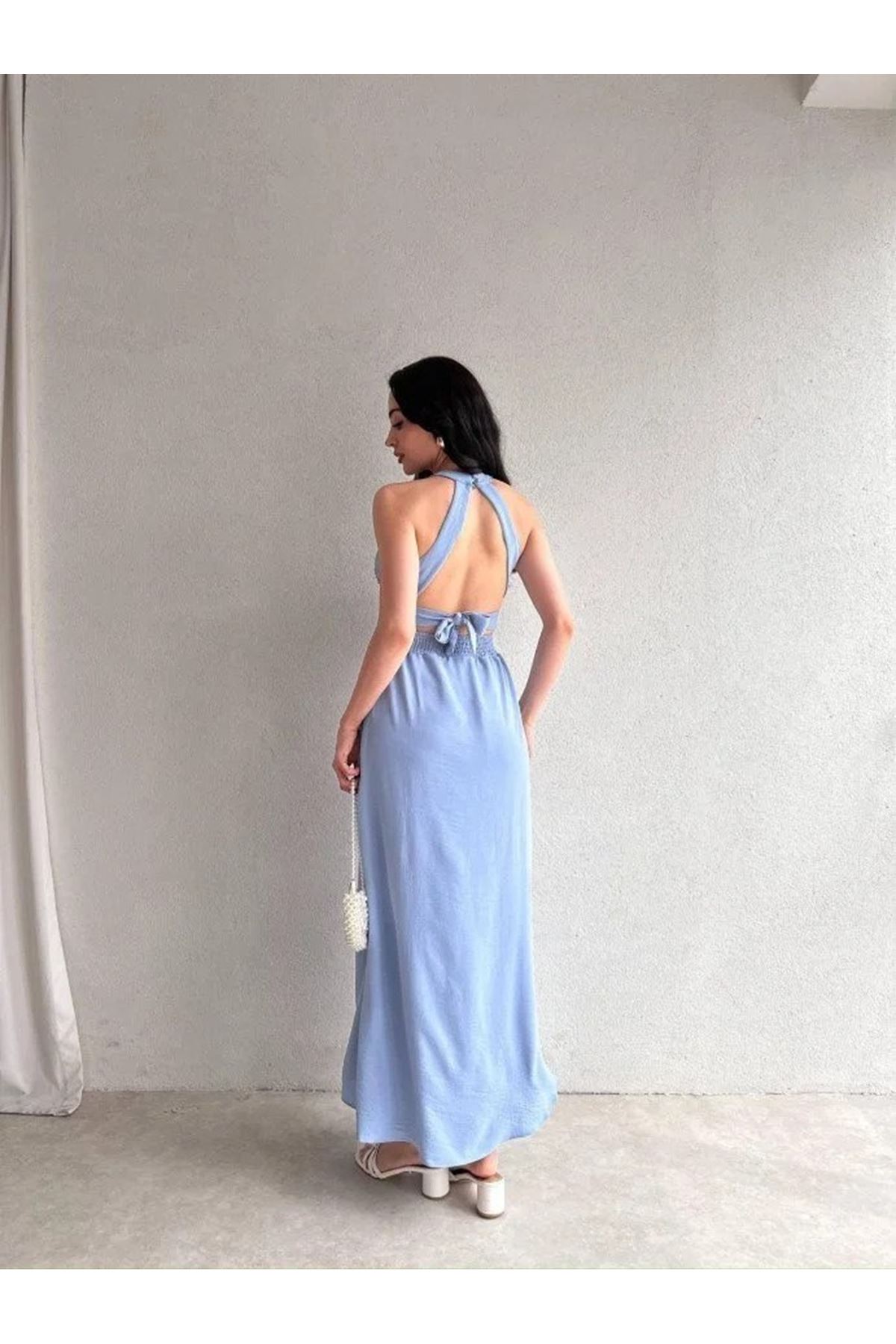 Kadın Krinkil Kumaş Beli Gipeli Halter Yaka Maxi Boy Elbise