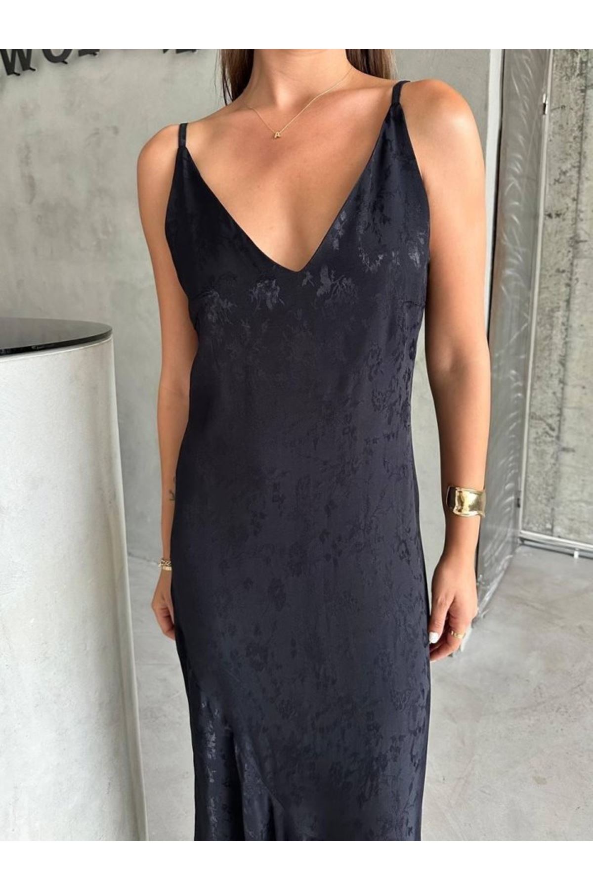 JAKARLI ASKILI SATEN ELBİSE ASİMETRİK - Siyah