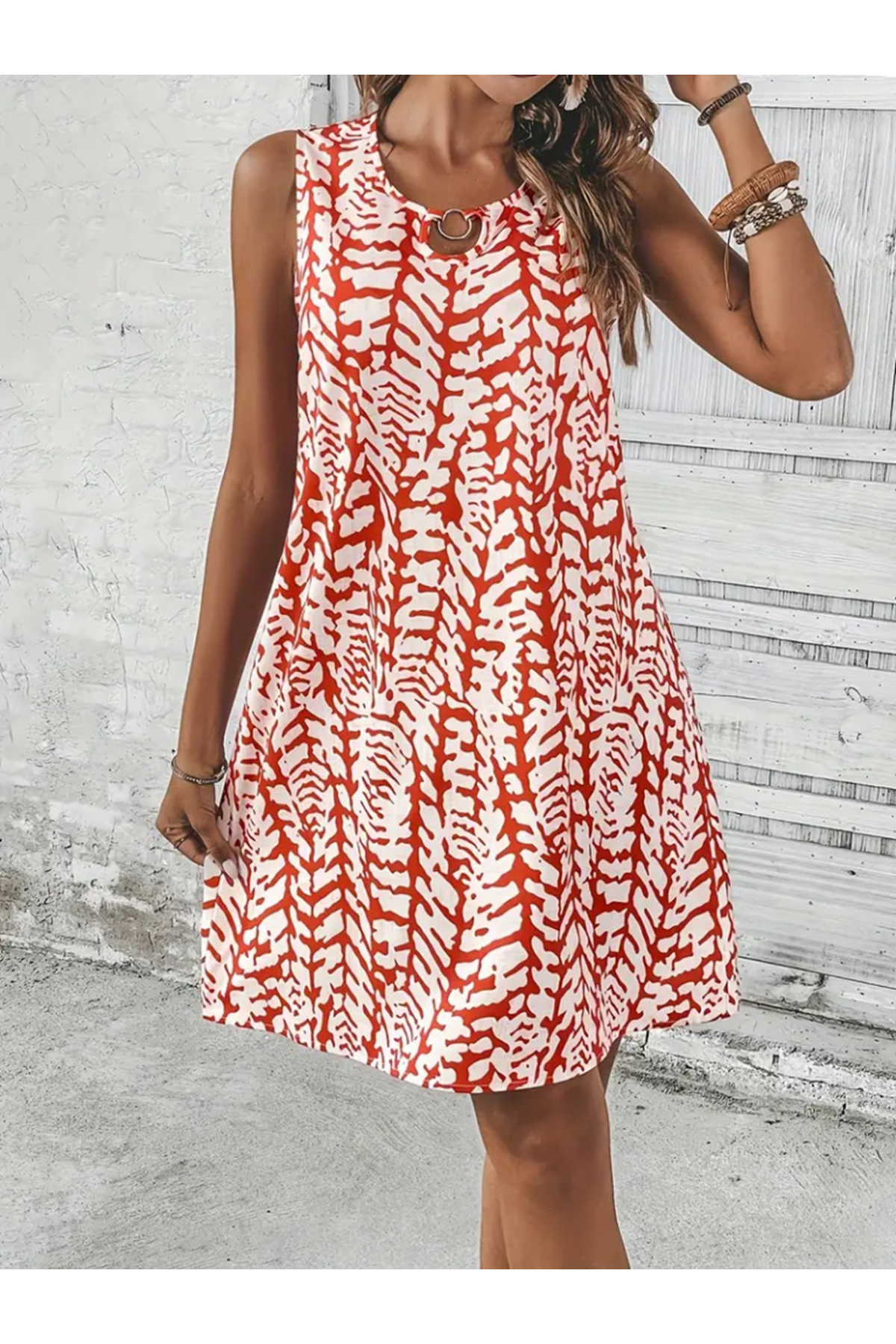 Kadın Sıfır Kol Yakadan Halka Detaylı Desenli Kısa Bürümcük Elbise