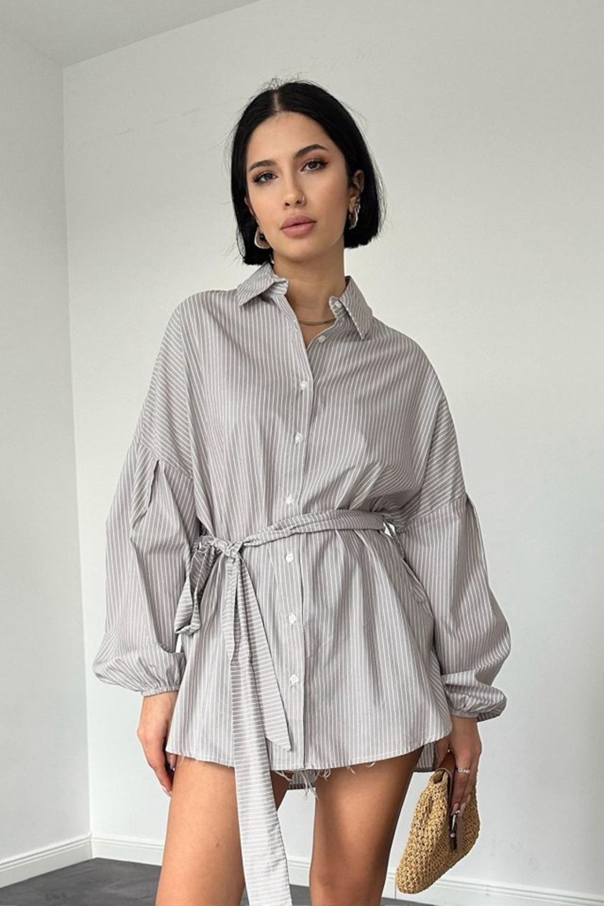 Kahverengi Çizgili Poplin Kuşaklı Gömlek