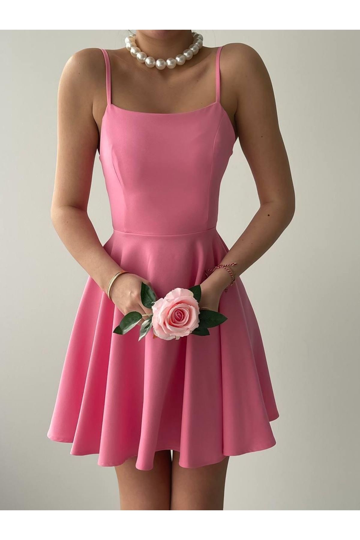 Pole İp Askılı Elbise