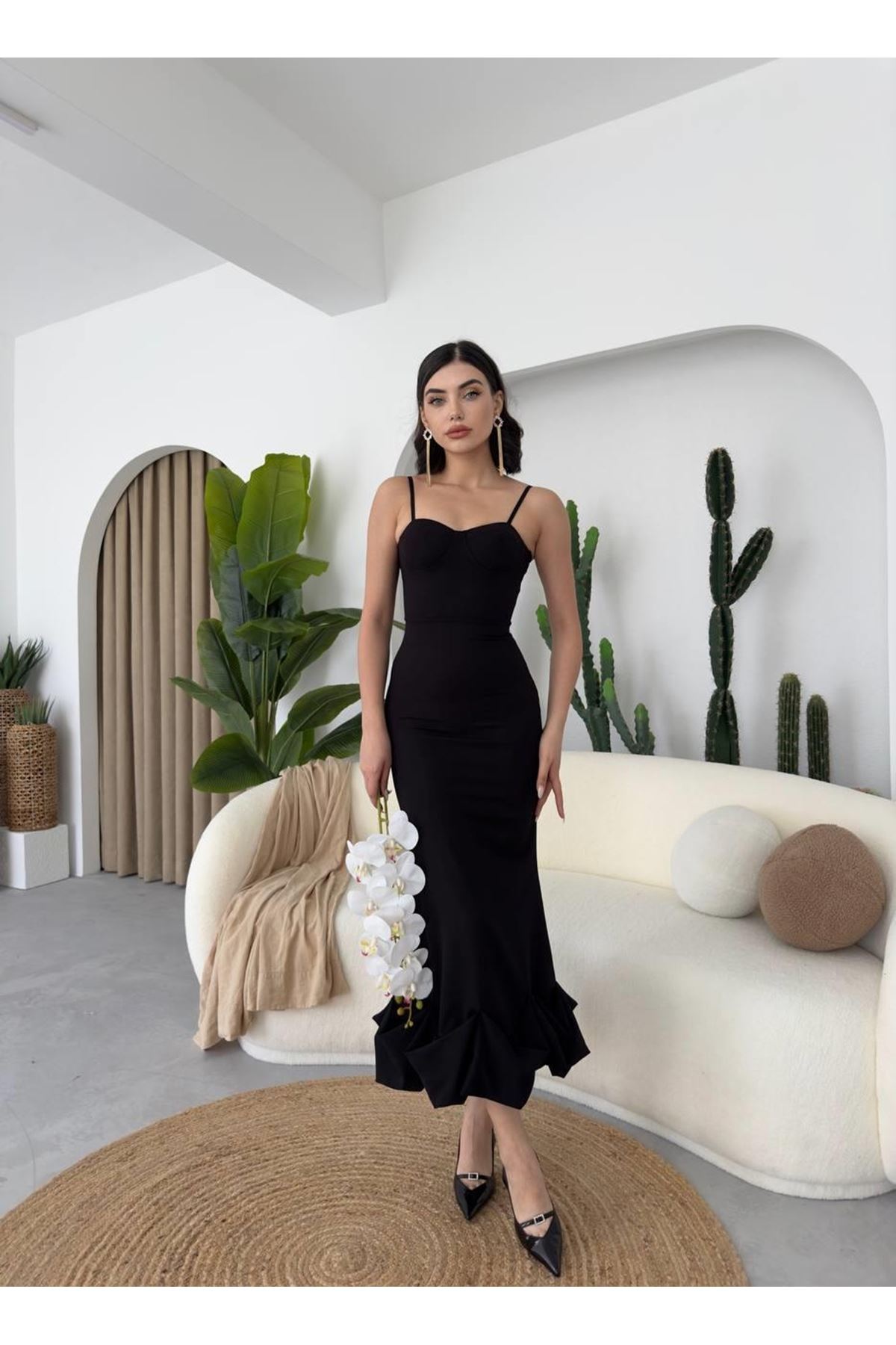 Dominic Eteği Büzgülü Midi Boy Elbise