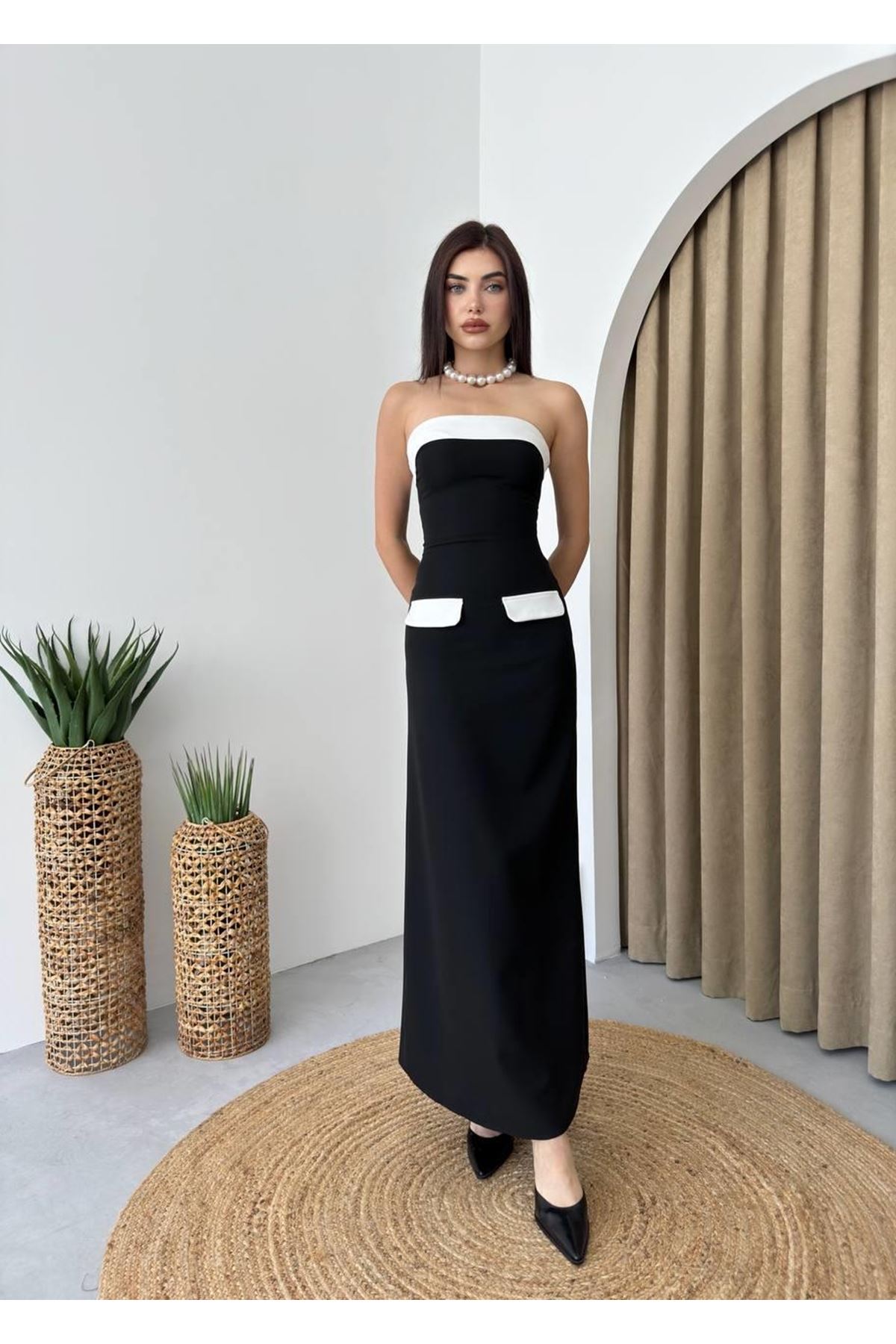 Cep Detaylı Straplez Elbise