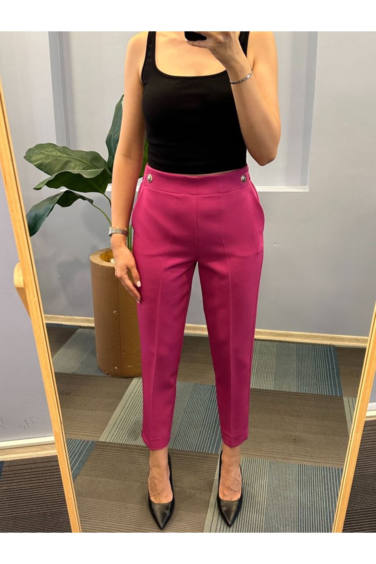 Bel Lasti̇kli̇ Düğmeli̇ Pantolon