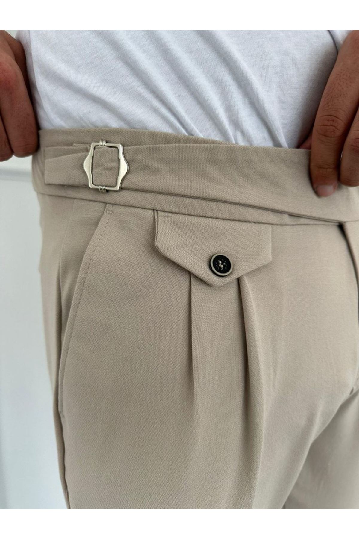 Erkek Bel Toka Detaylı Pileli Old Money Pantolon