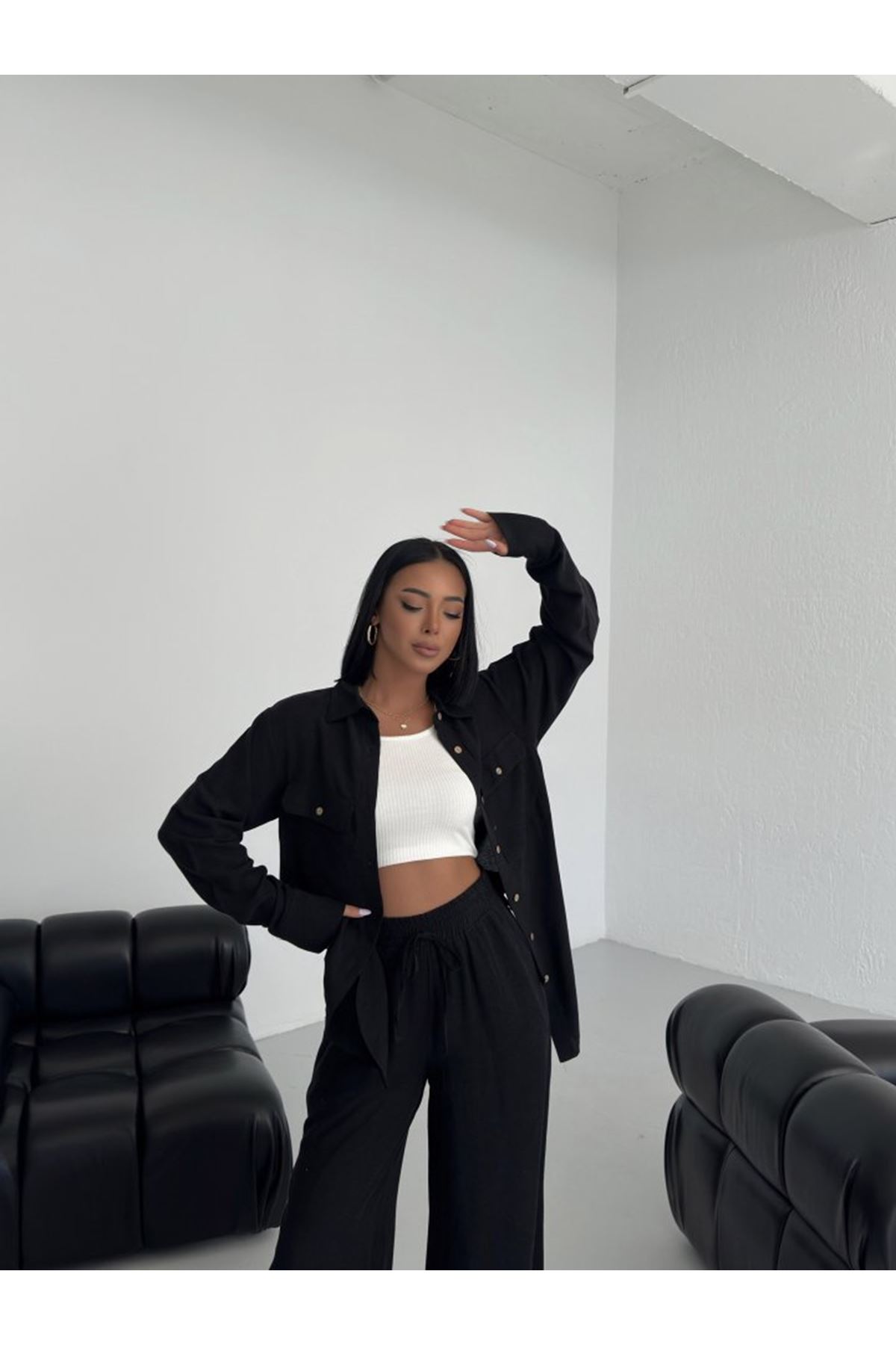 Düğmeli̇ Cepli̇ Keten İki̇li̇ Takim