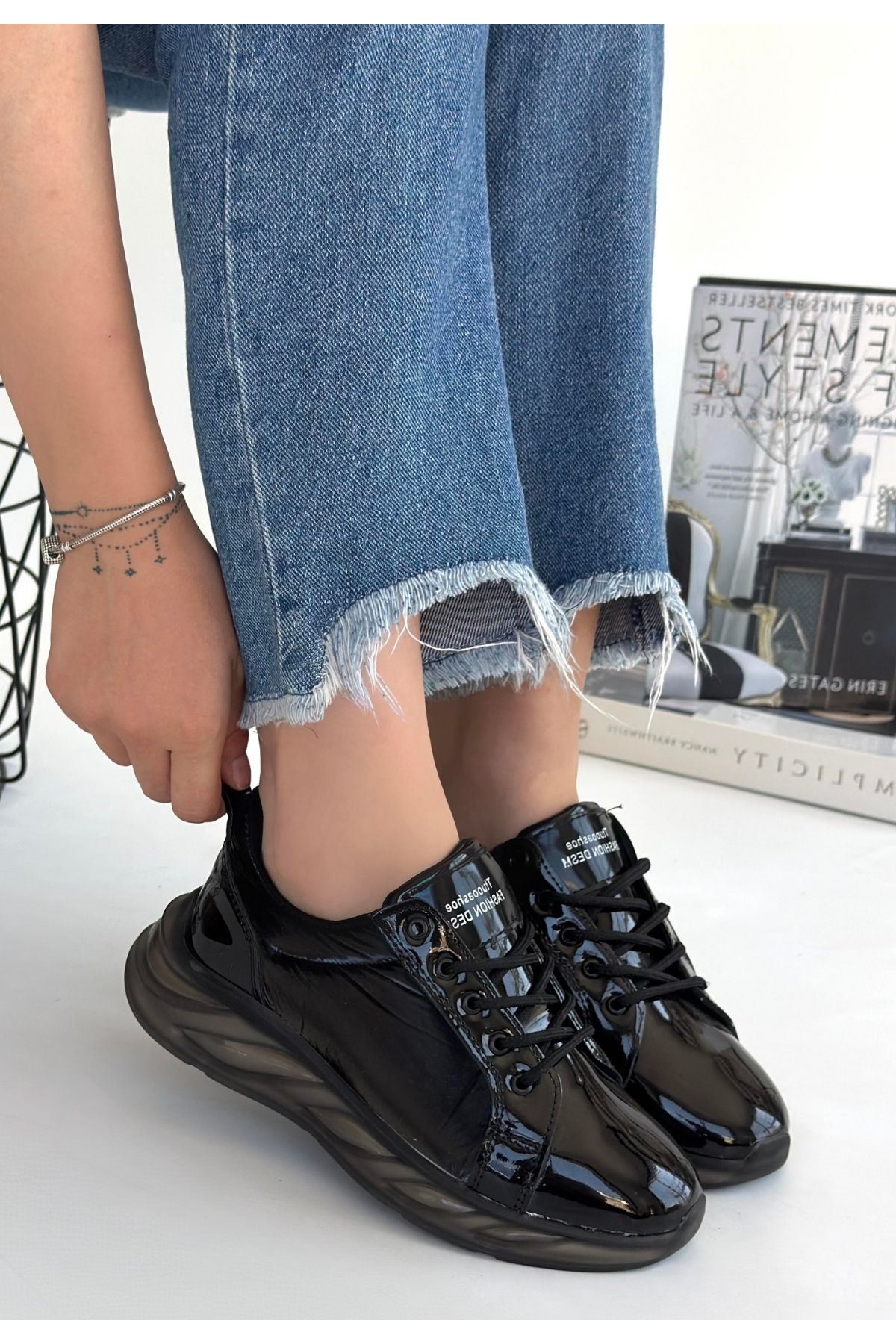 Piona Siyah Rugan Gri Tabanlı Spor Ayakkabı