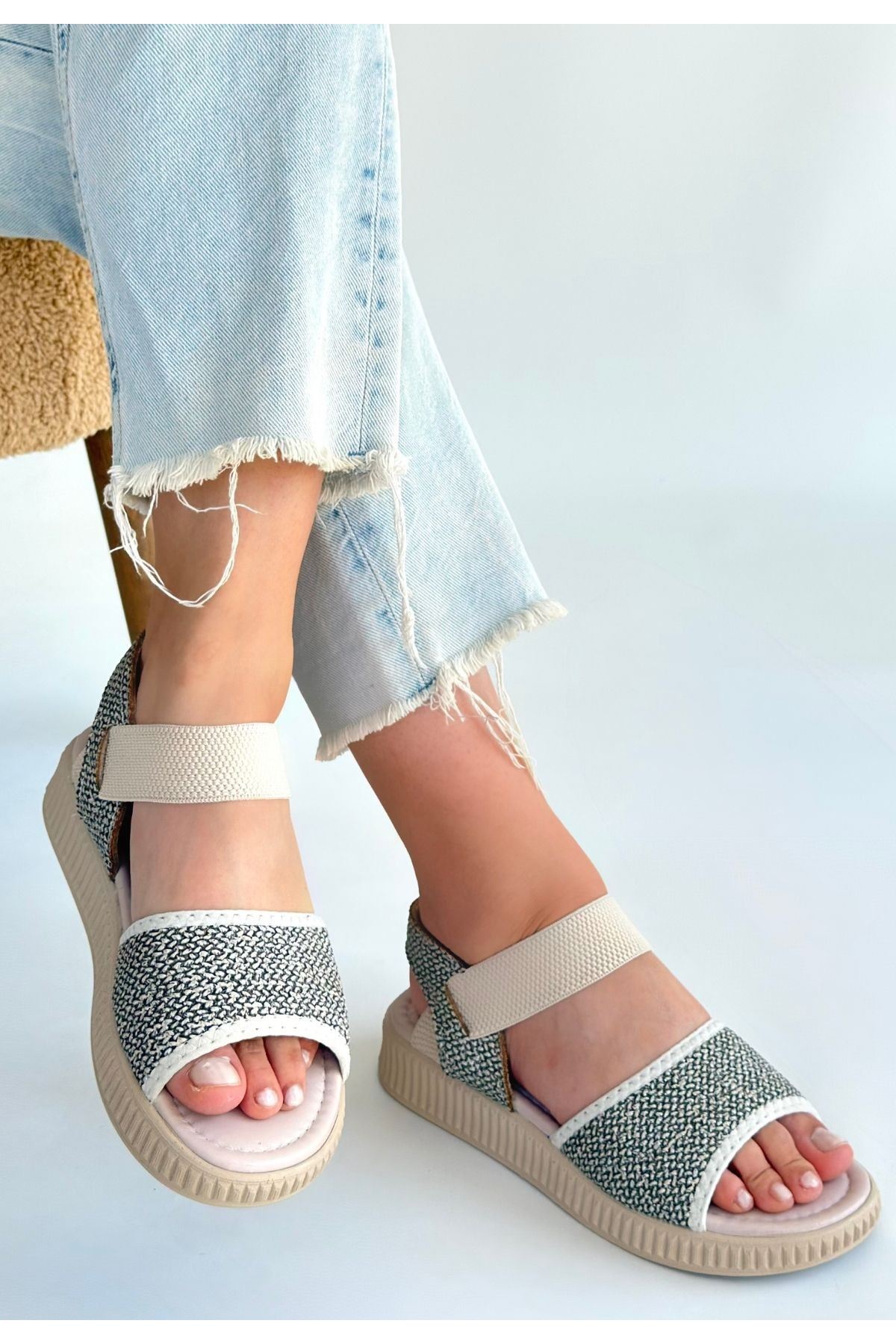 Jake Yeşil Hasır Cilt Sandalet