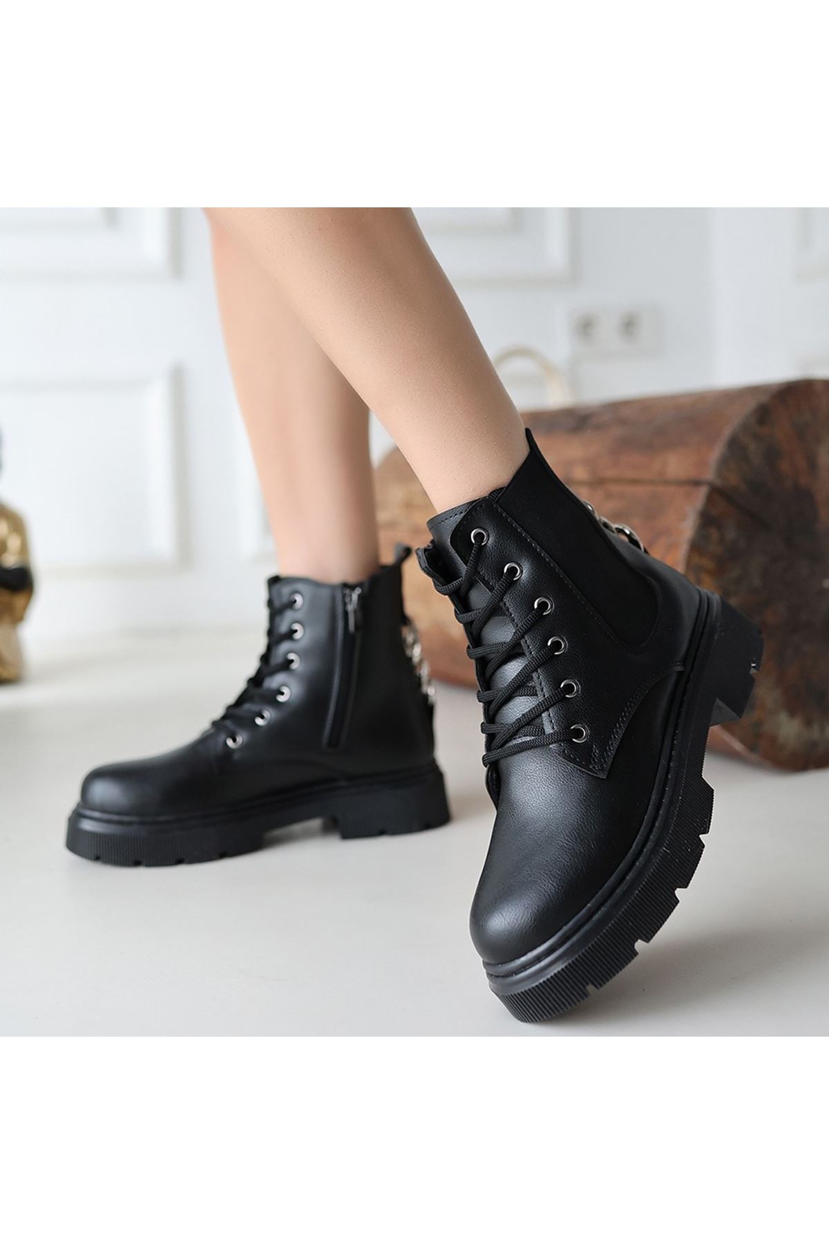 Harte Siyah Cilt Bağcıklı Bot