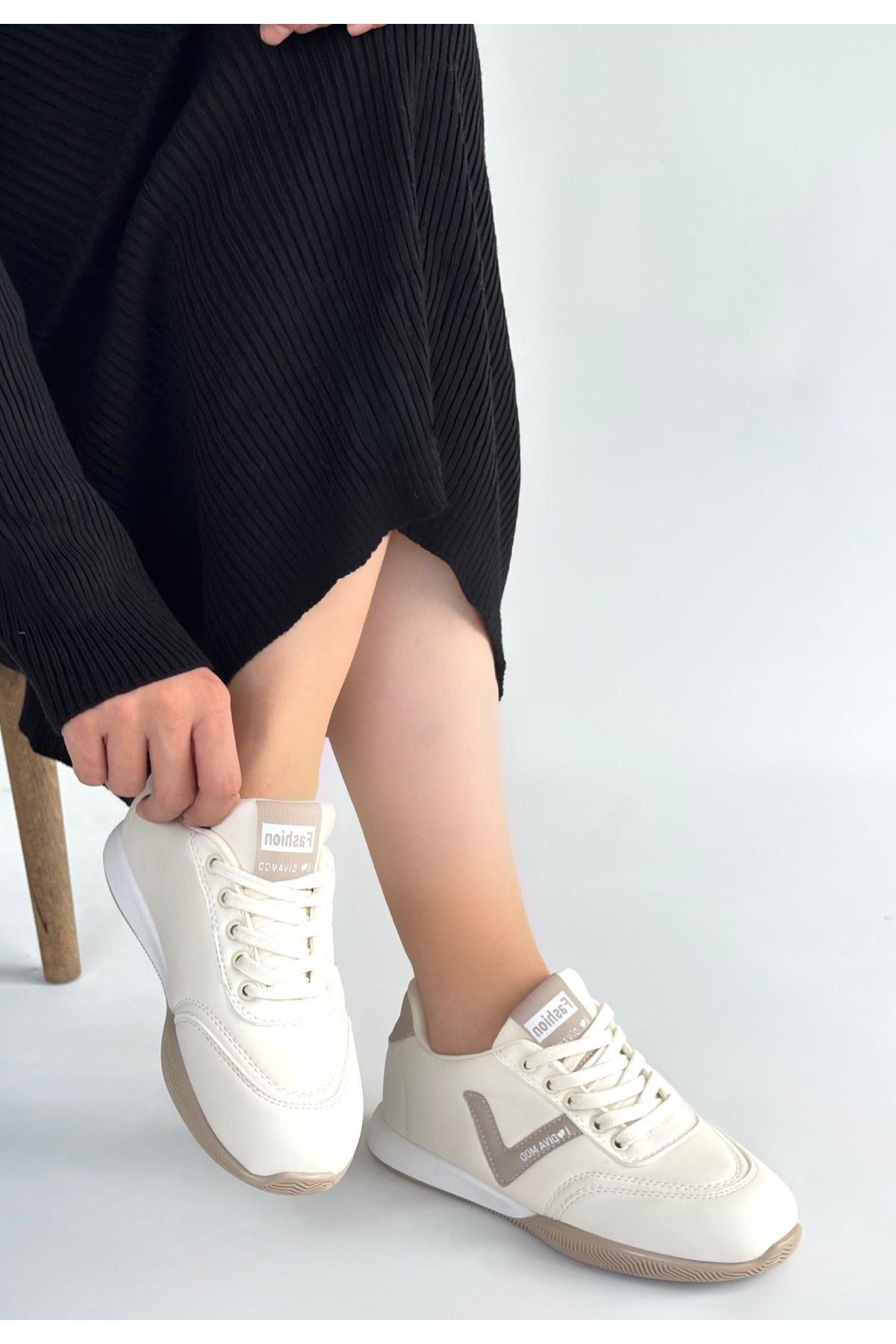 Jowen Bej Cilt Vizon Detaylı Bağcıklı Spor Ayakkabı