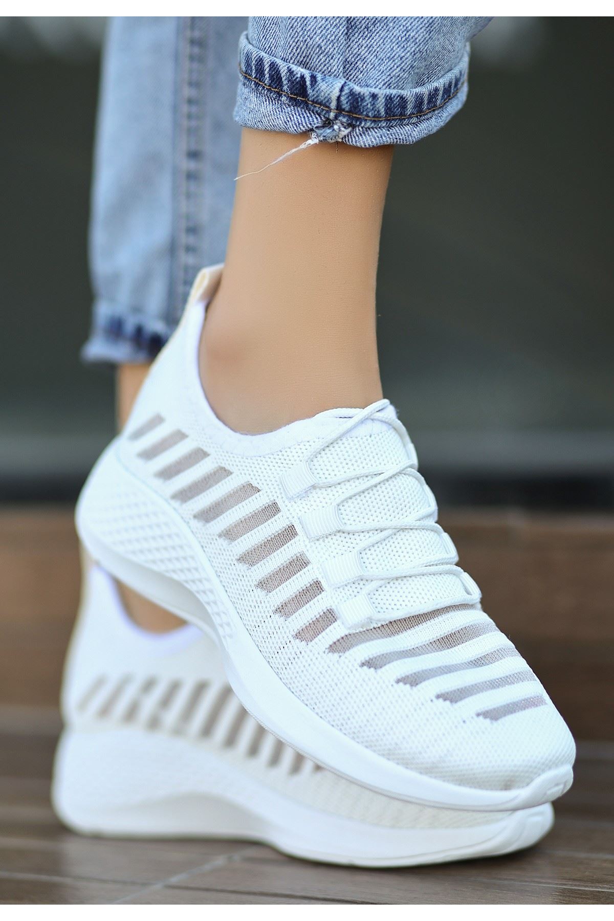 Wina Beyaz Triko Spor Ayakkabı