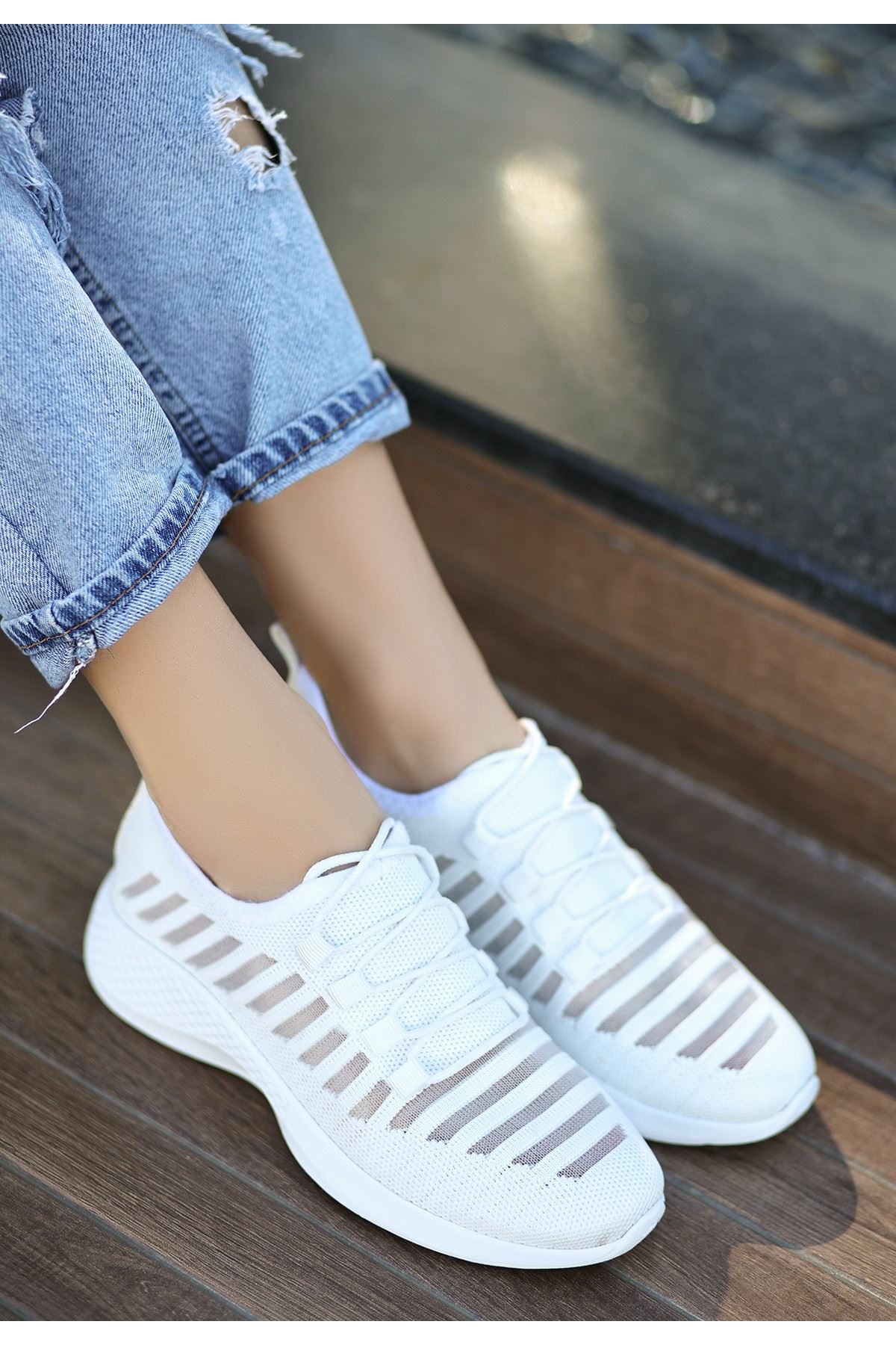 Wina Beyaz Triko Spor Ayakkabı