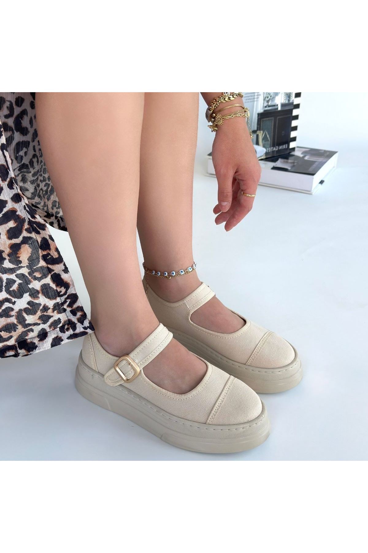 Lunni Bej Keten Spor Ayakkabı