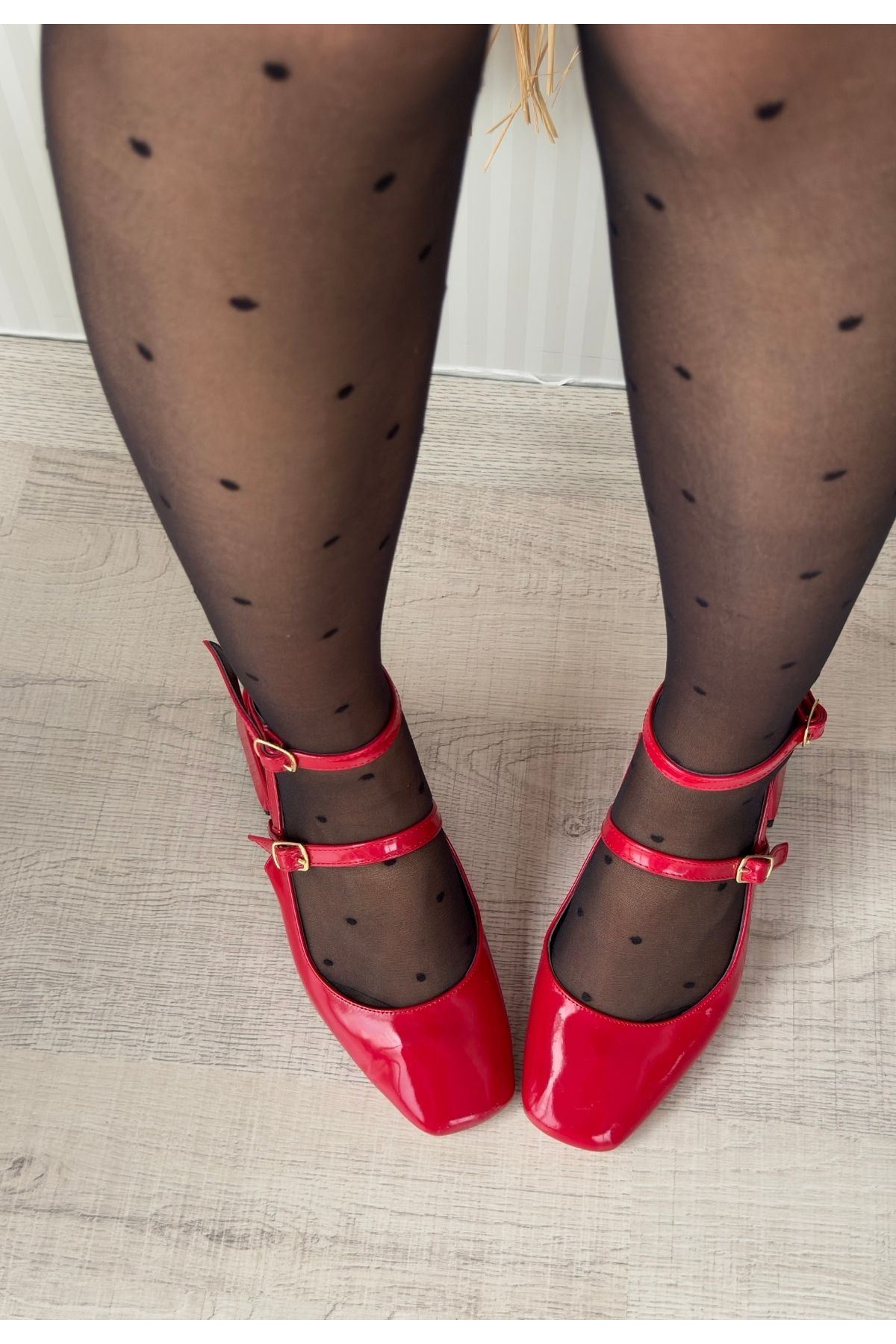 Karmi Kırmızı Rugan Topuklu Kemerli Ayakkabı