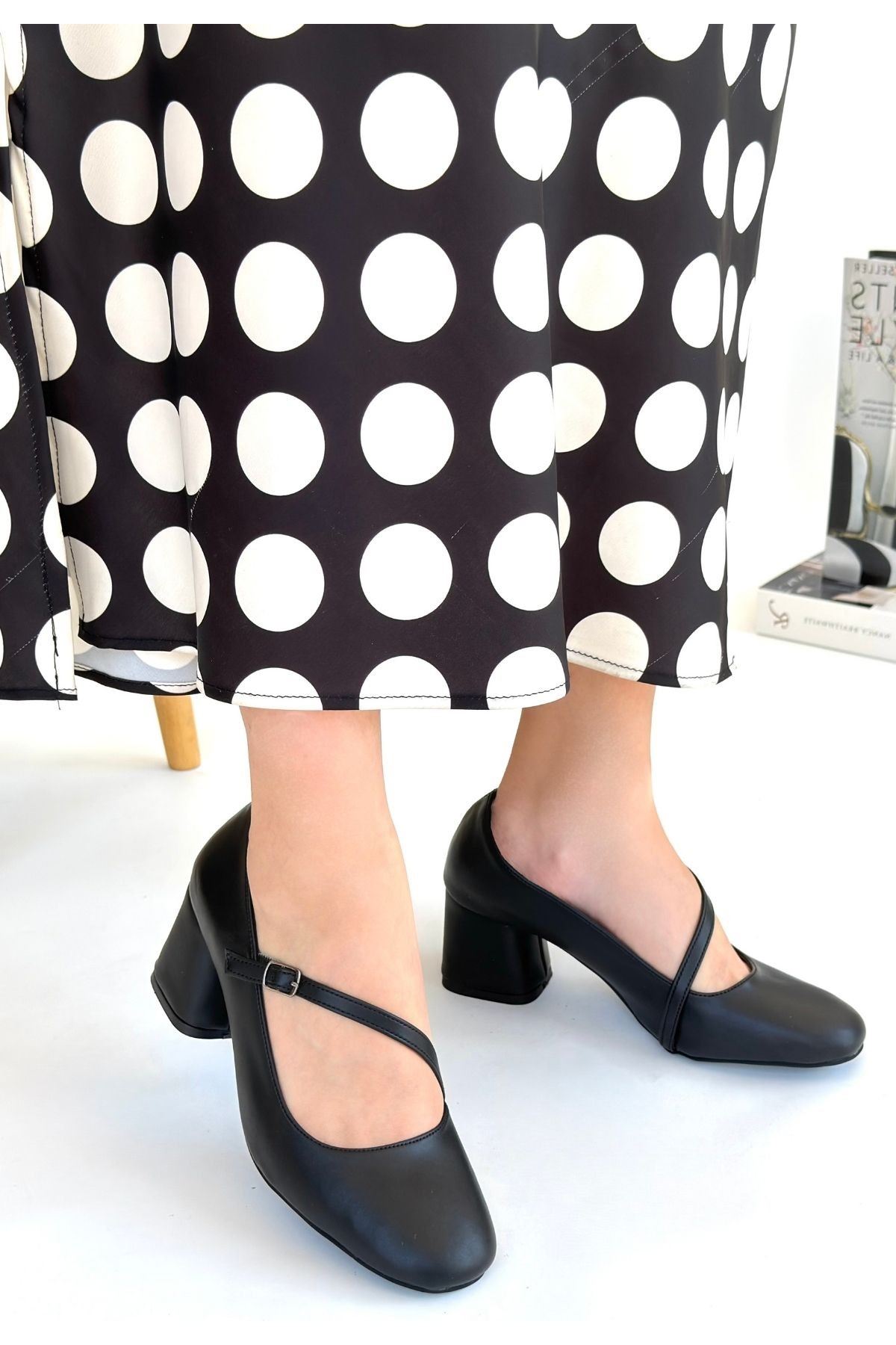 Kier Siyah Cilt Topuklu Ayakkabı